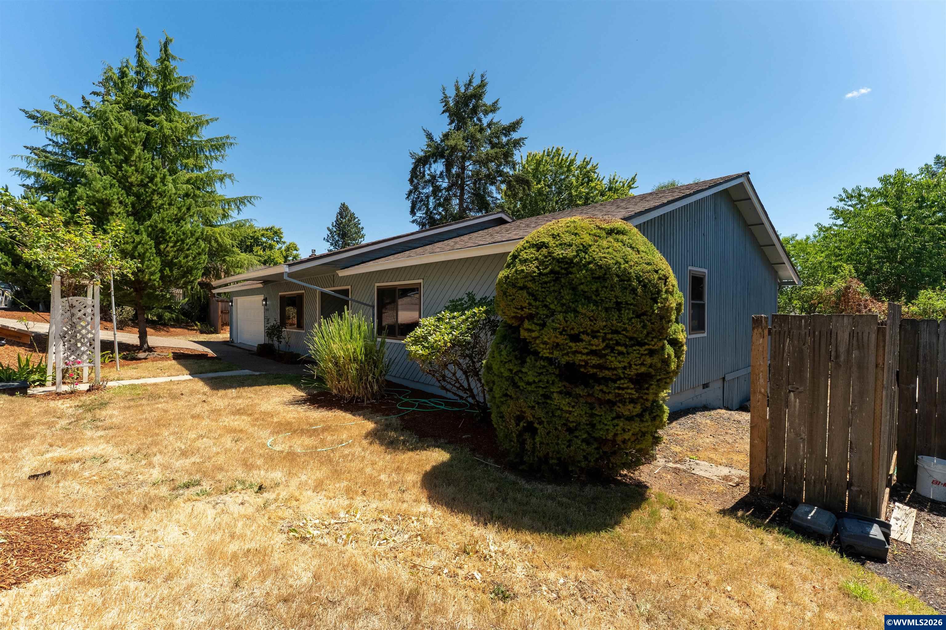 283 NW Reed Ln, Dallas, OR 97338 — photo 2