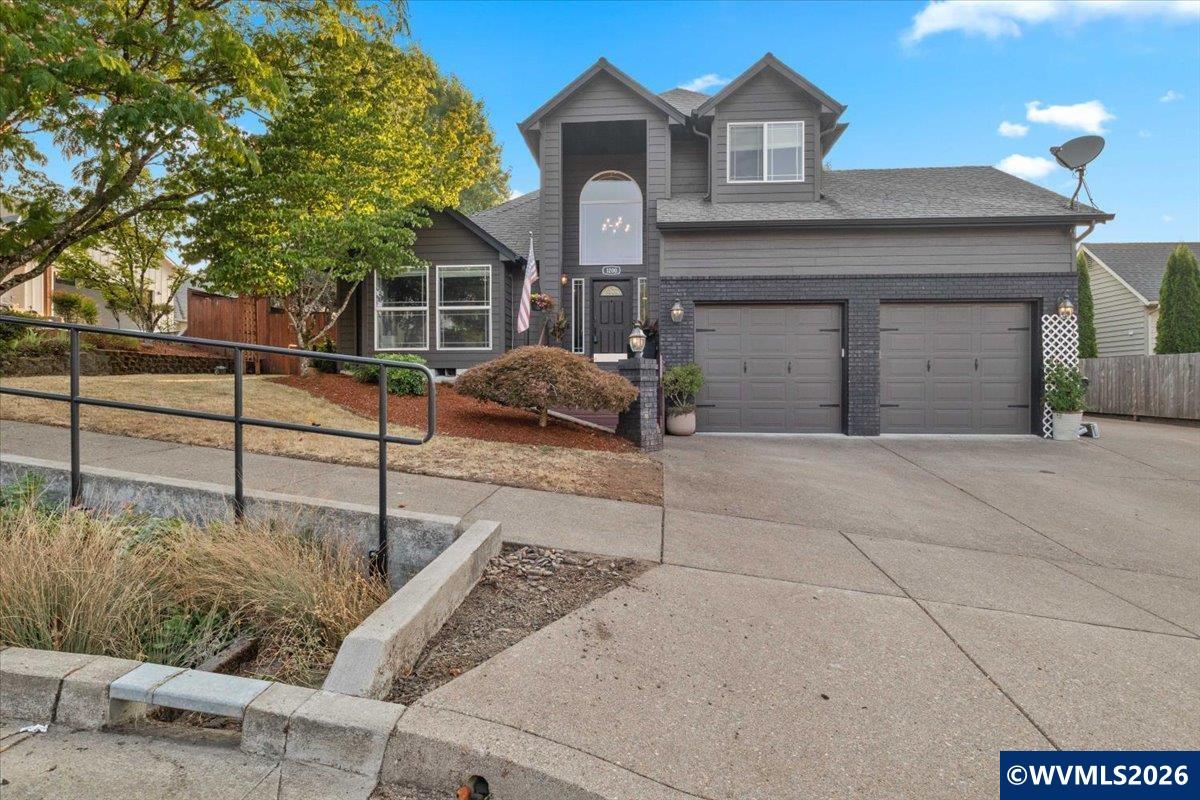 1200 NW Thorn Dr — photo