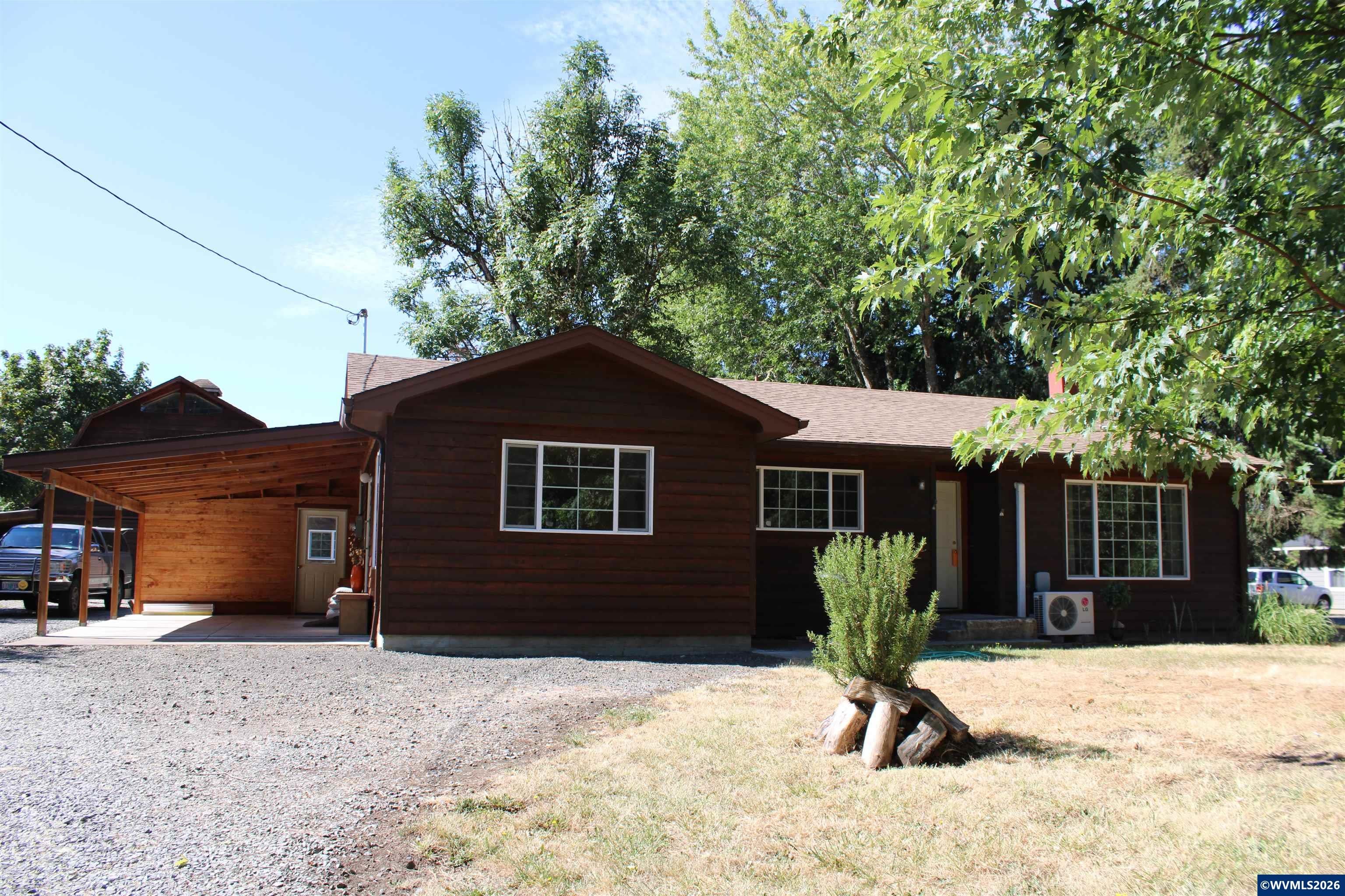 2848 Chapel Dr — photo