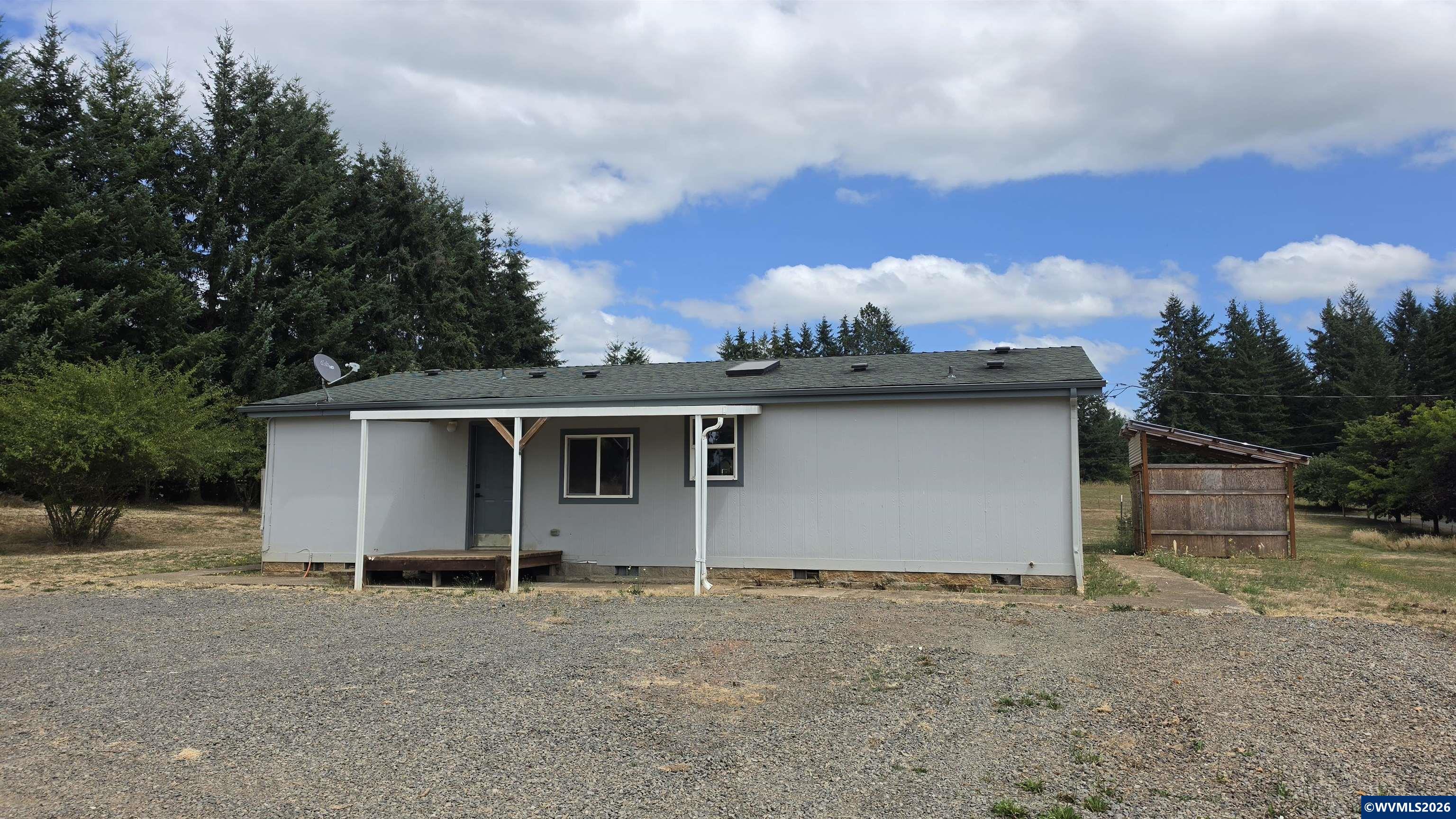 34125 E Lacomb Rd, Lebanon, OR 97355 — photo 2
