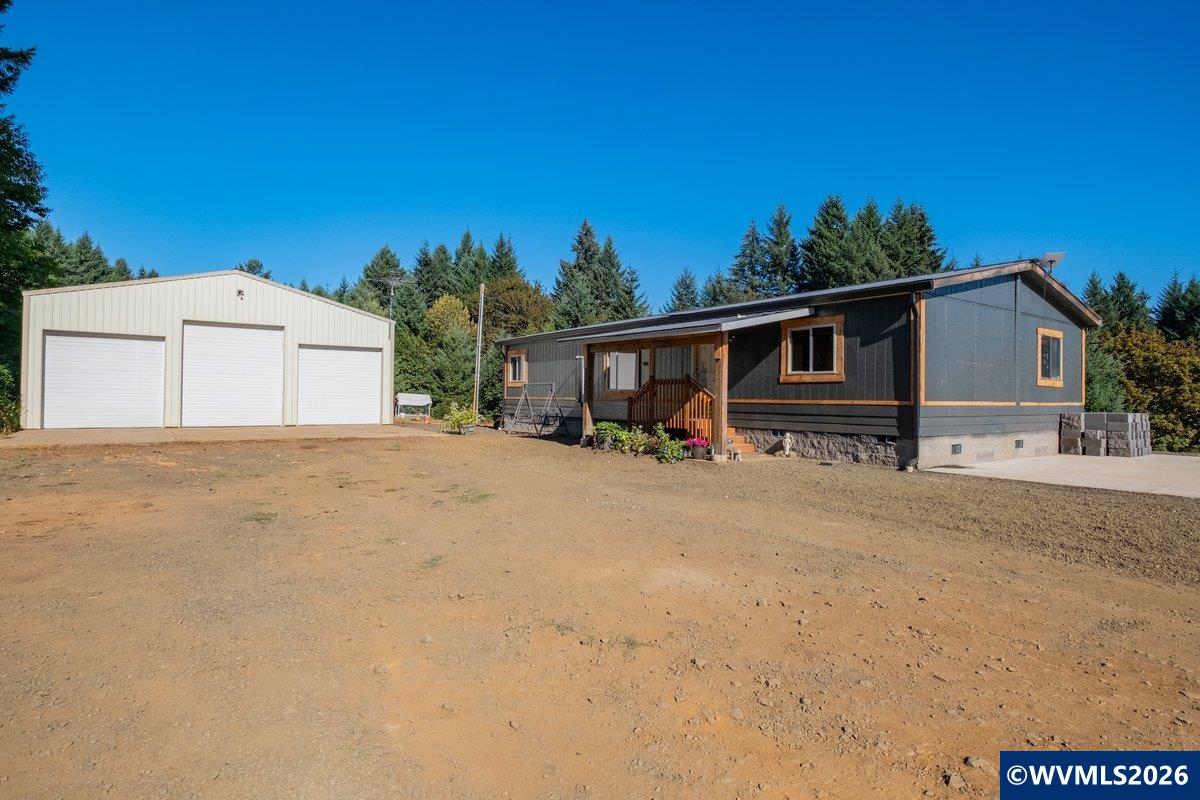 660 Harrington Rd — photo