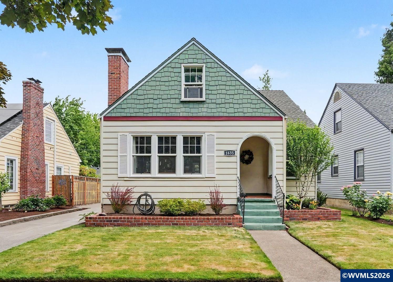 1635 Jefferson St NE — photo