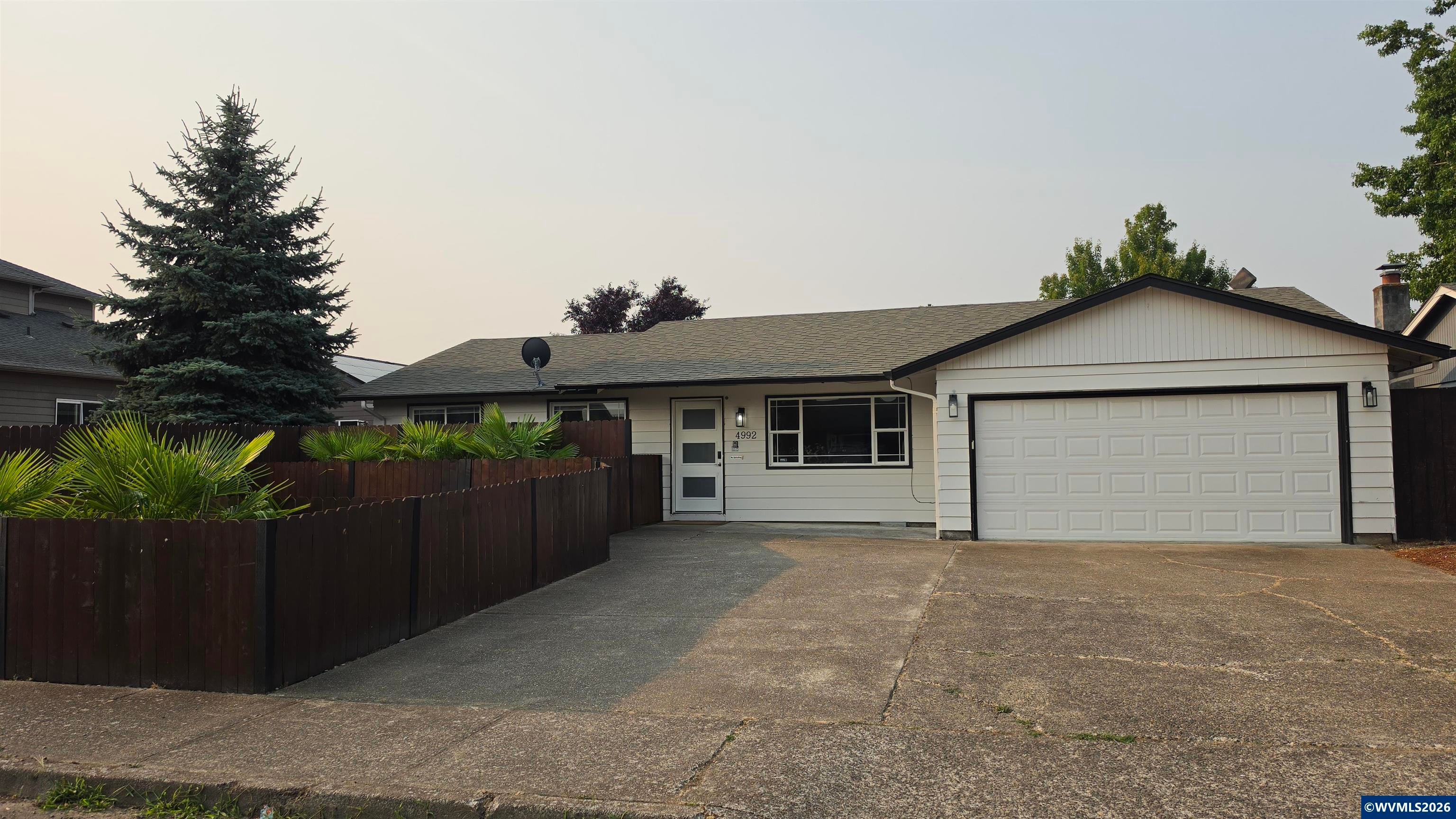 4992 Settlers Dr NE — photo