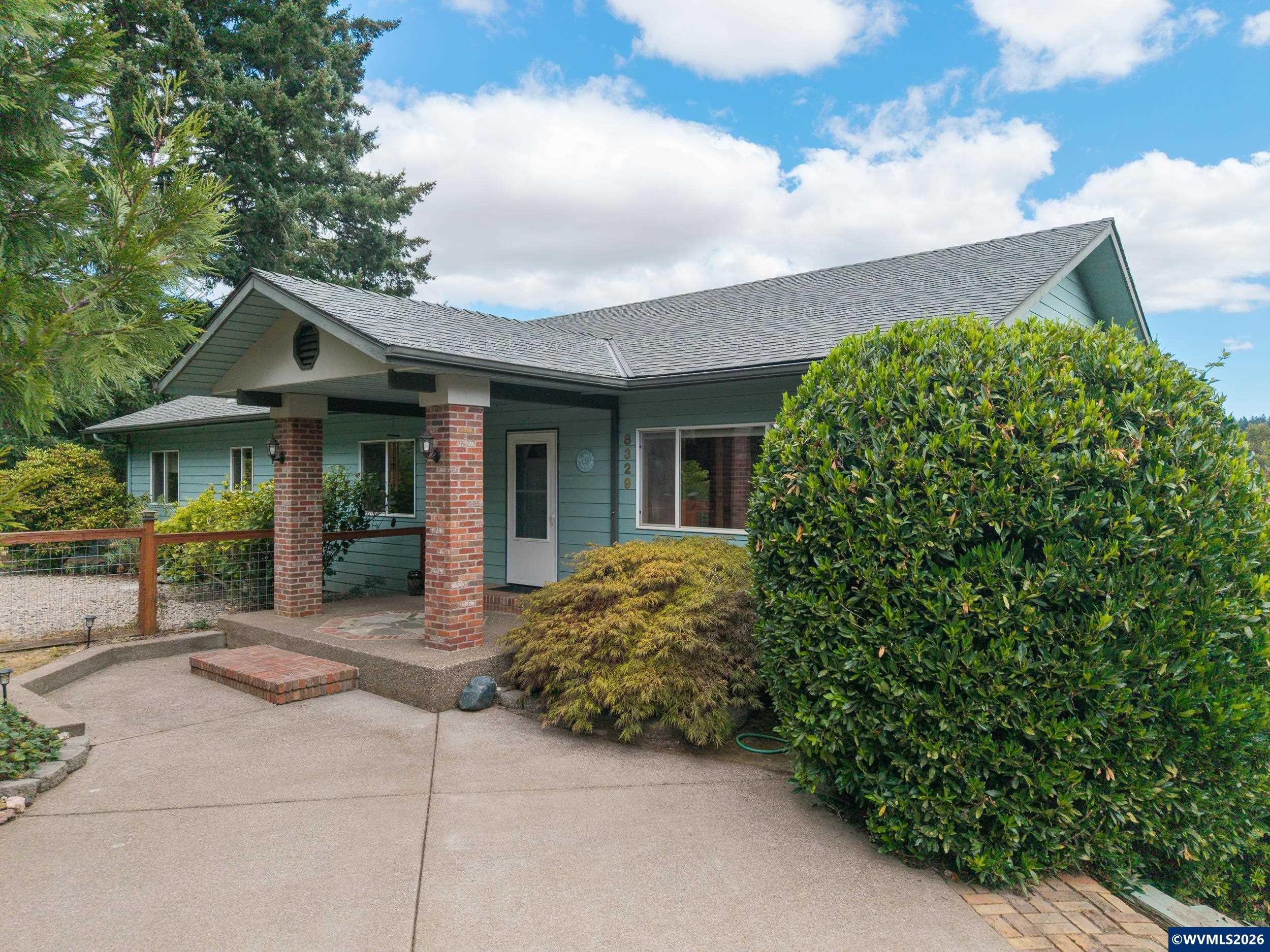 8329 NW Arboretum Rd — photo