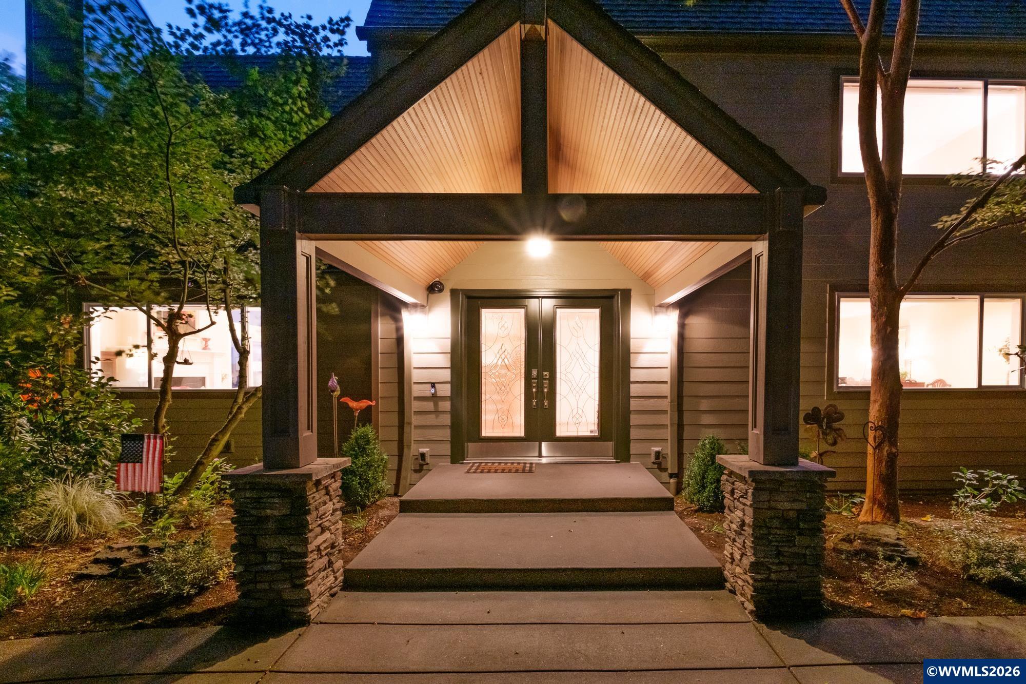 341 Maple Hill Dr NW — photo