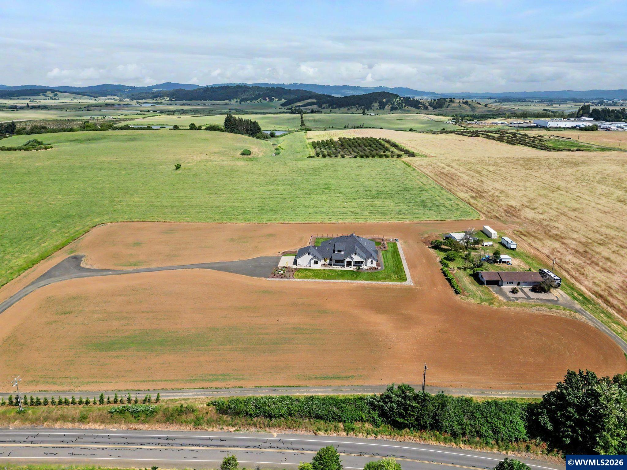 2550 Perrydale Rd, Dallas, OR 97338 — photo 2