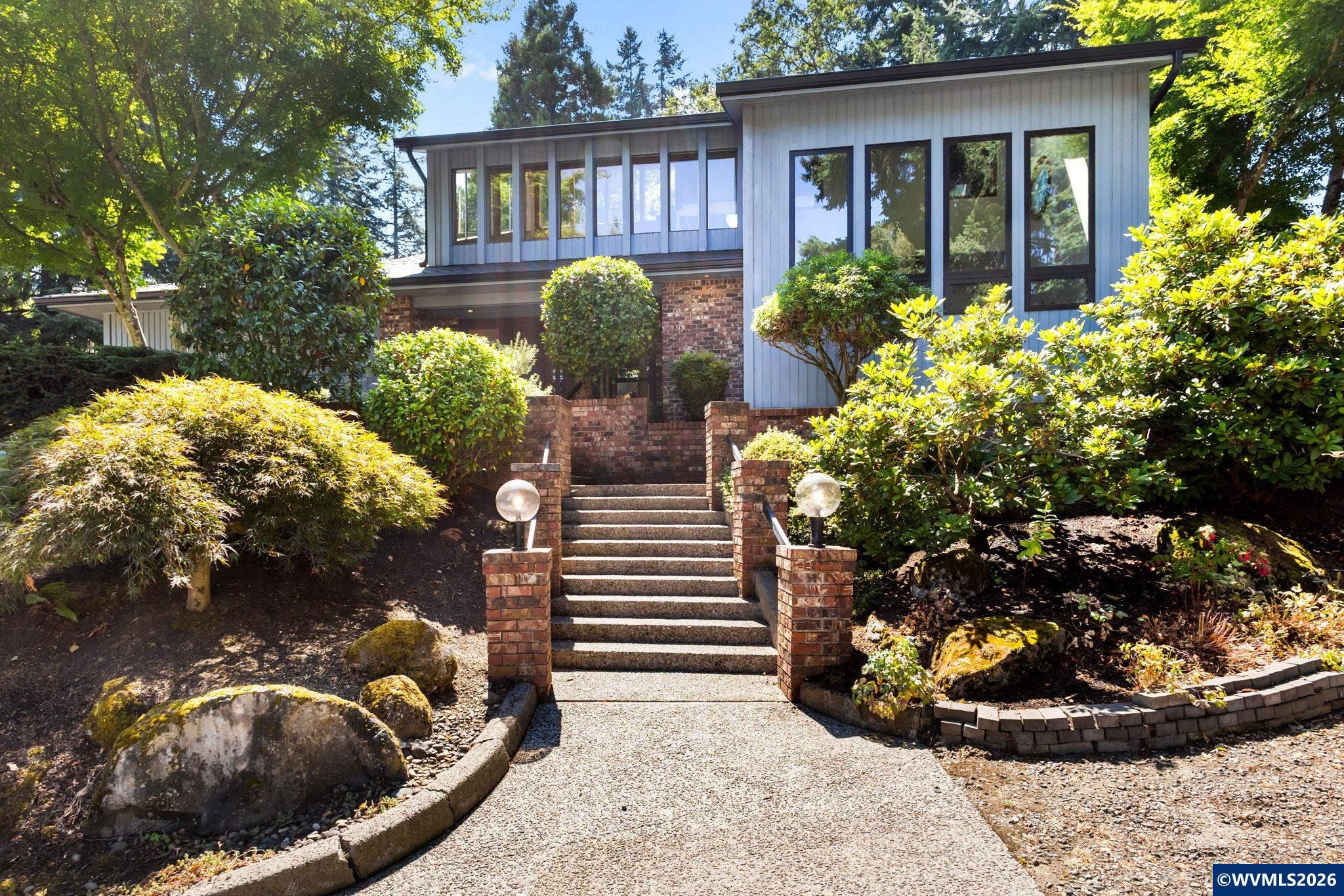 4665 Bradford Lp SE — photo