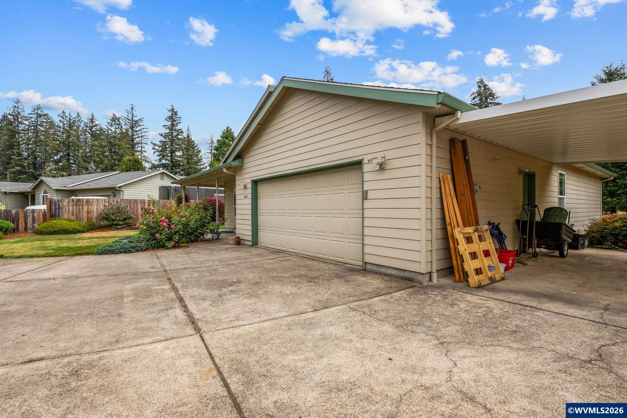 400 Hickory Ct, Lyons, OR 97358 — photo 2