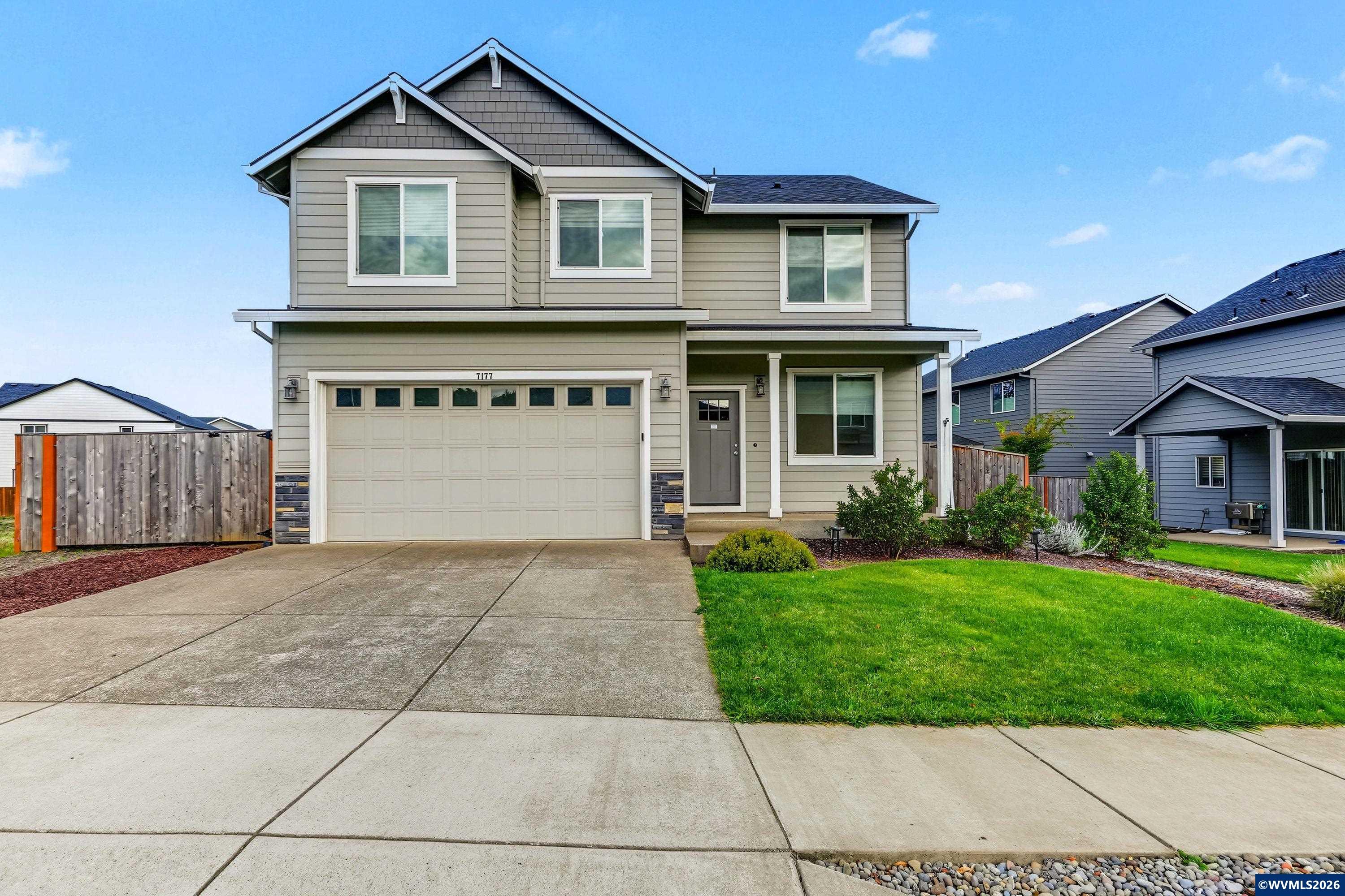 7177 SE Sarah Dr — photo