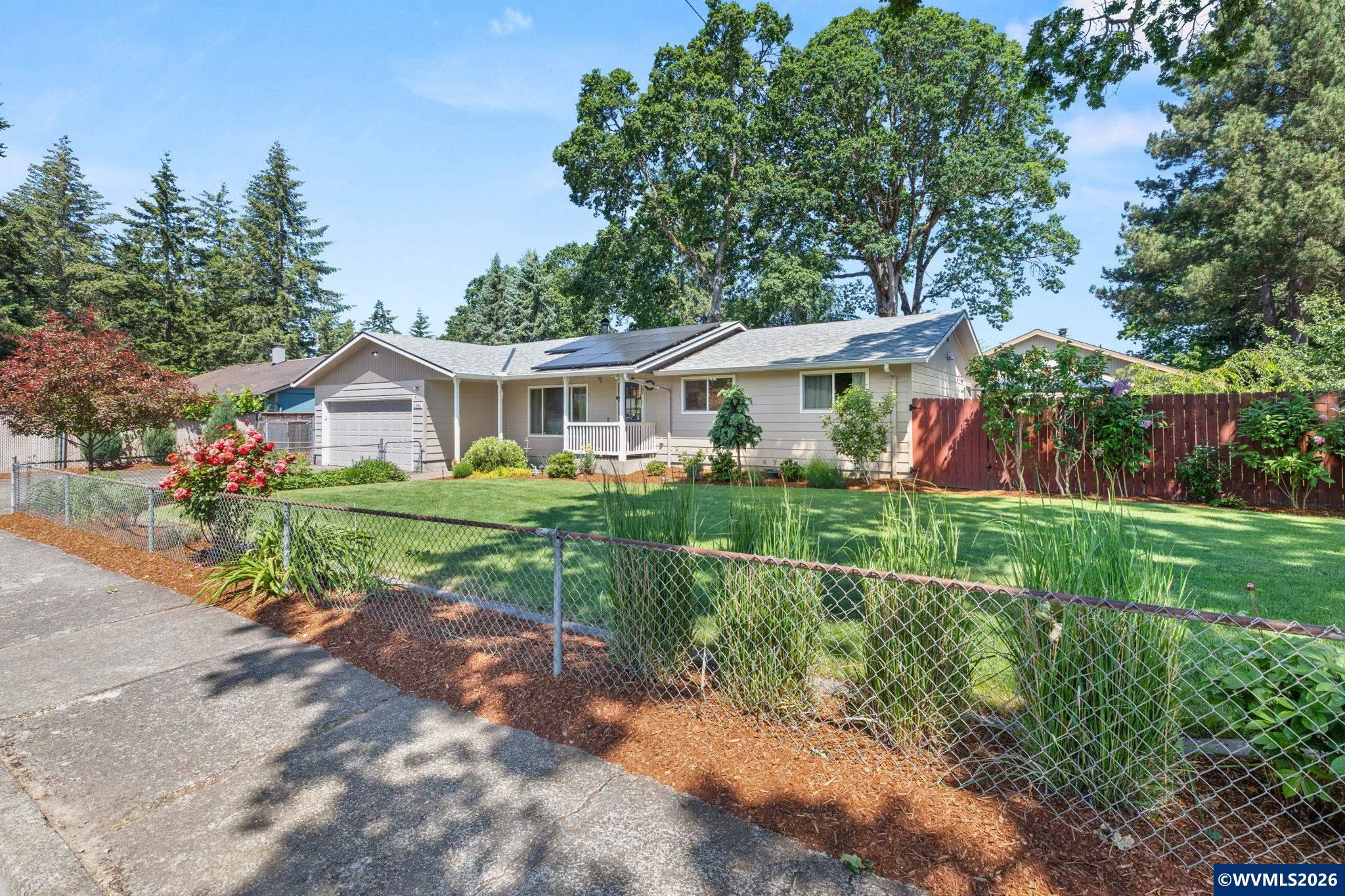 1385 River Bend Rd NW — photo