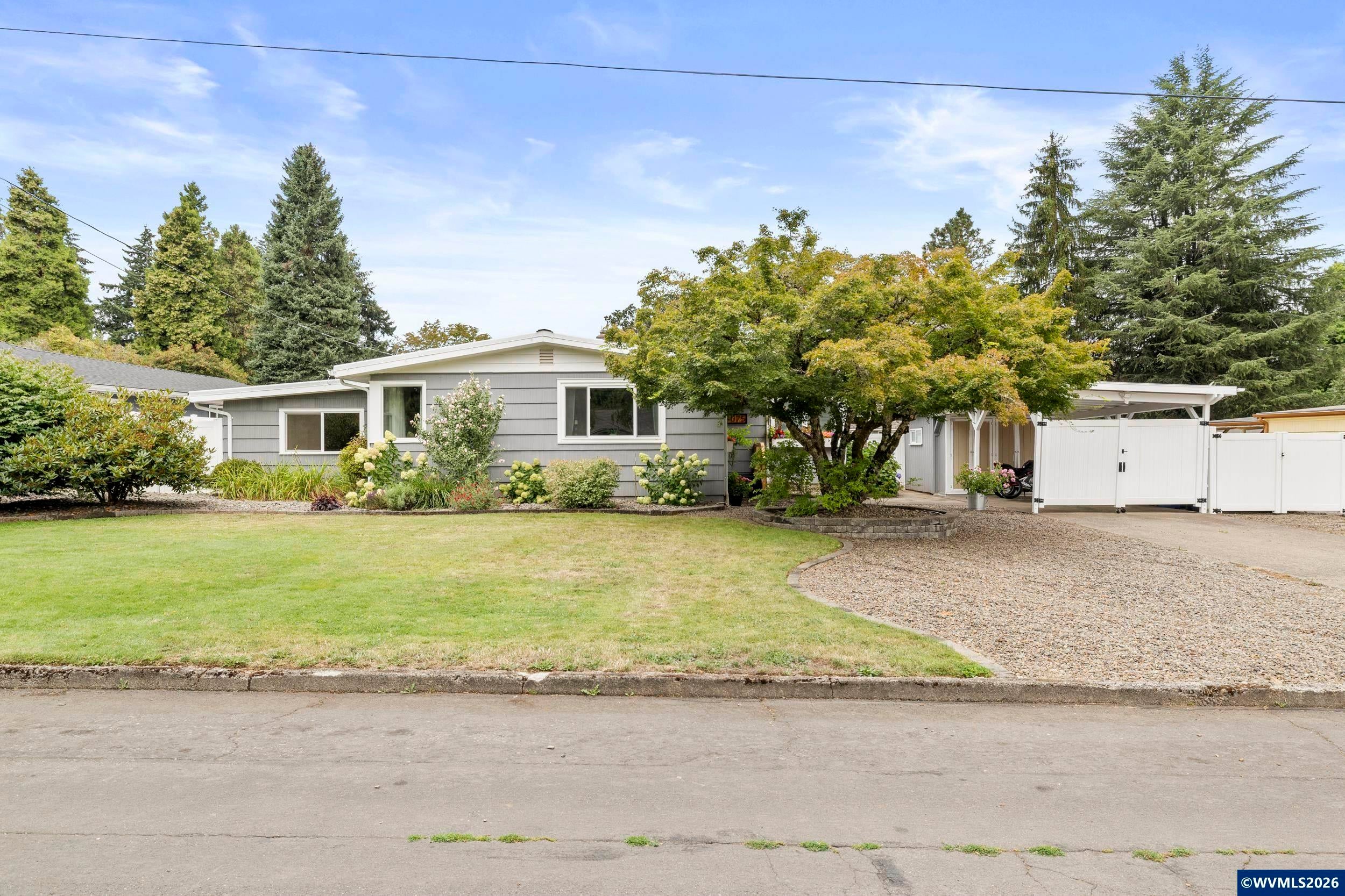 4075 Alana Av SE — photo