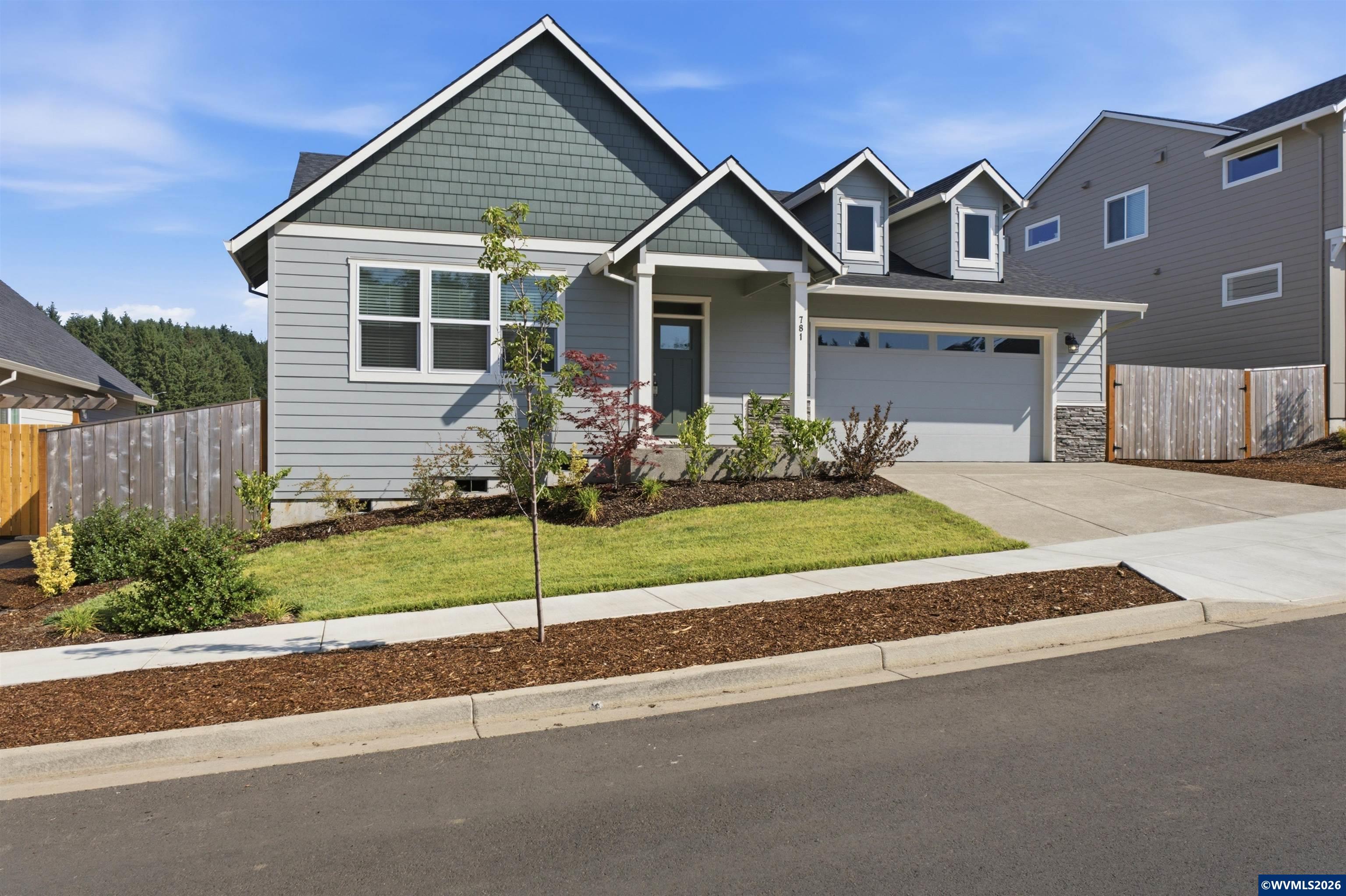 781 Riley Dr — photo