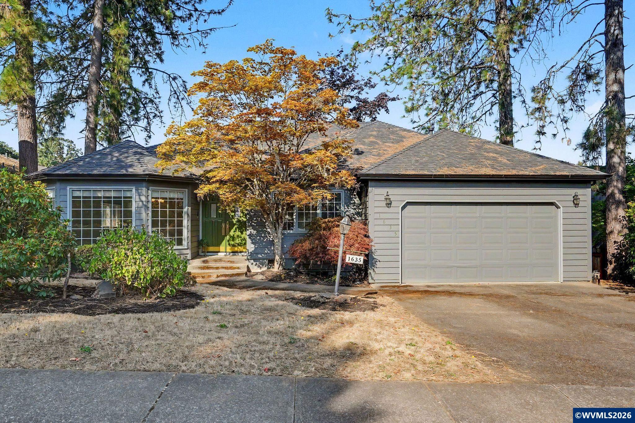 1635 Cinnamon Hill Dr SE — photo