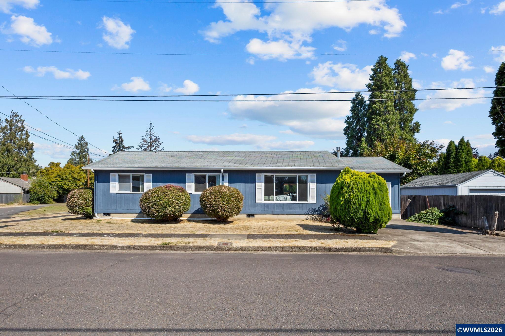 1485 Lawnridge St SW — photo