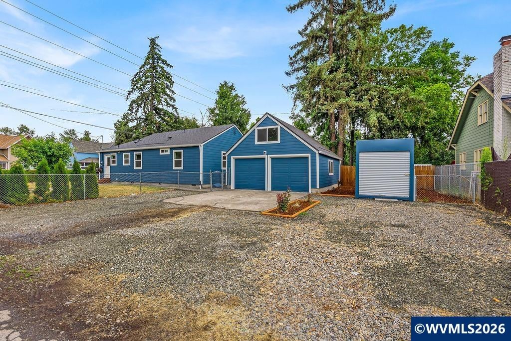 905 20th St SE — photo