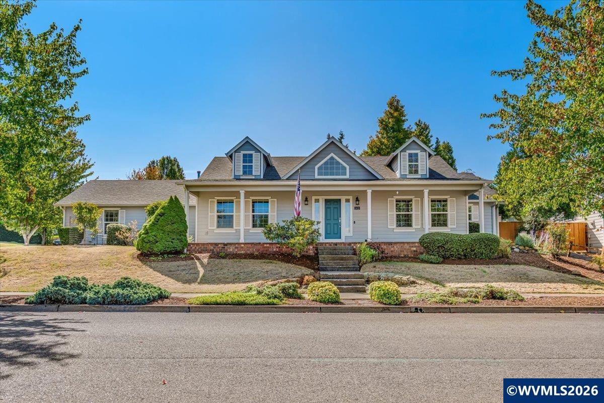 1412 Crestview Dr — photo