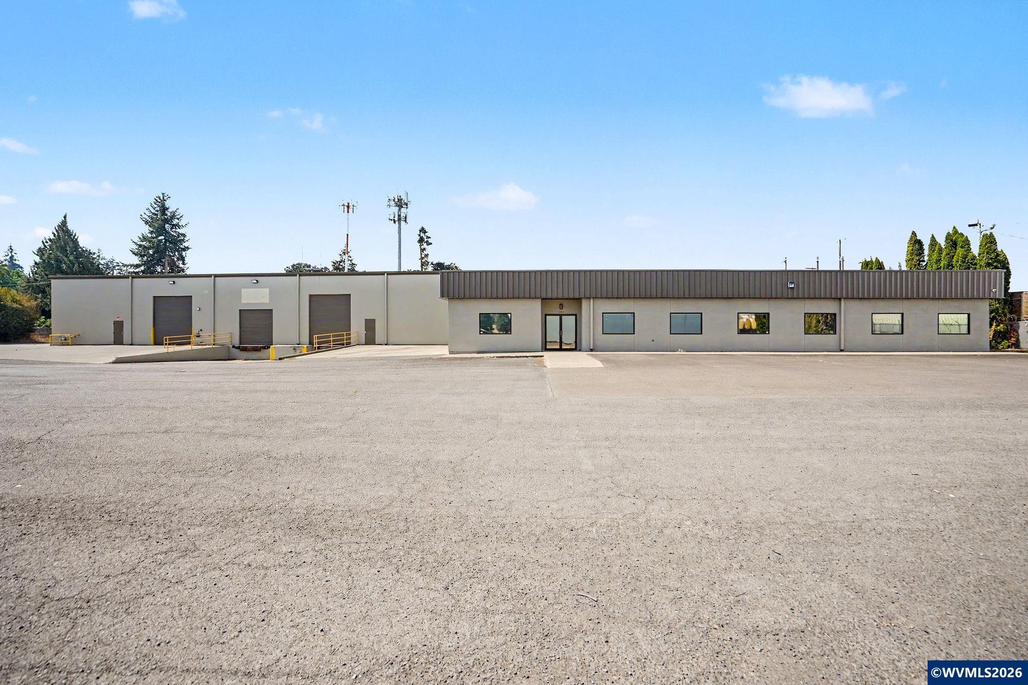 3025 Kathryn St NE — photo