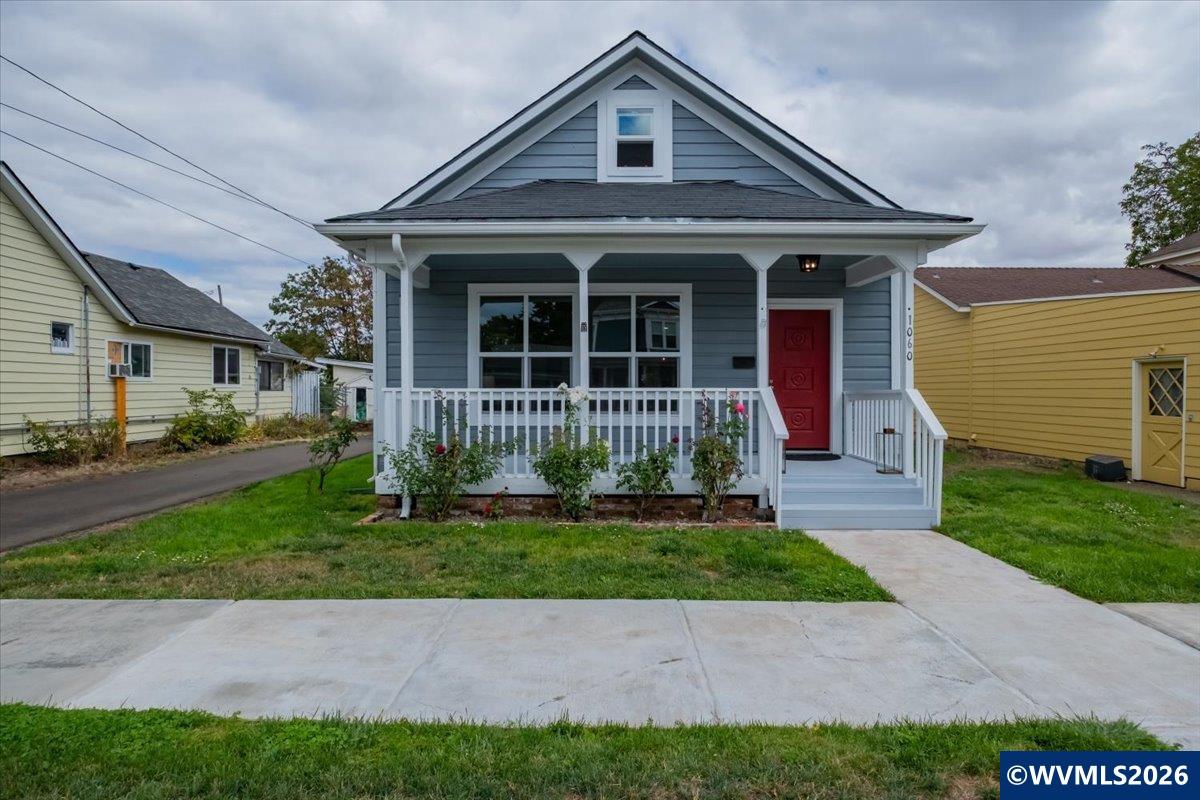 1060 SE Shelton St — photo