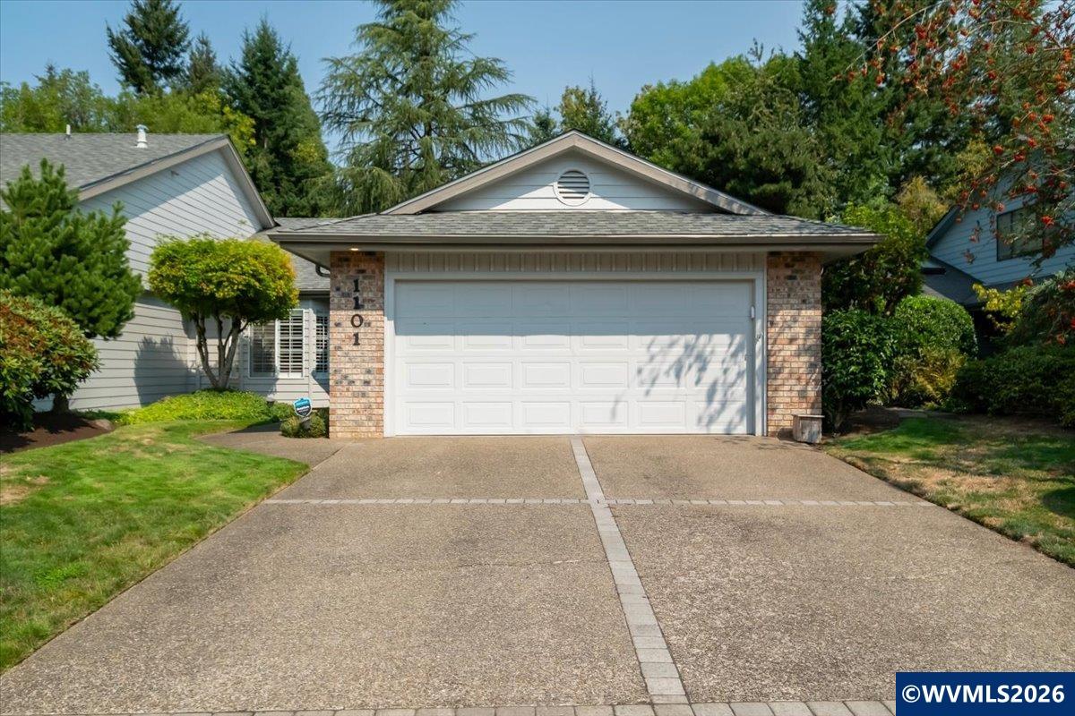 1101 Pawnee Cir SE — photo