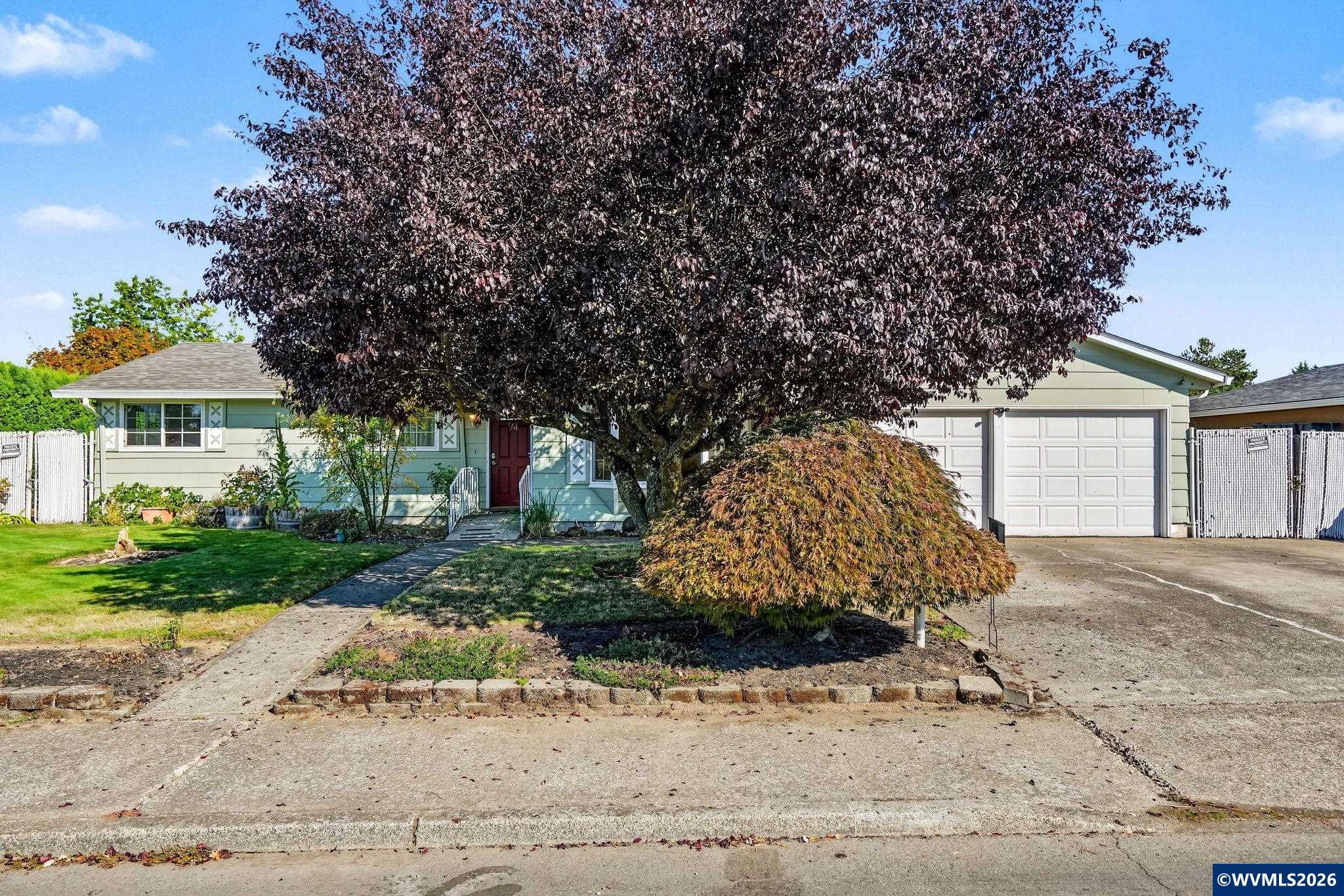 4557 Adobe St — photo