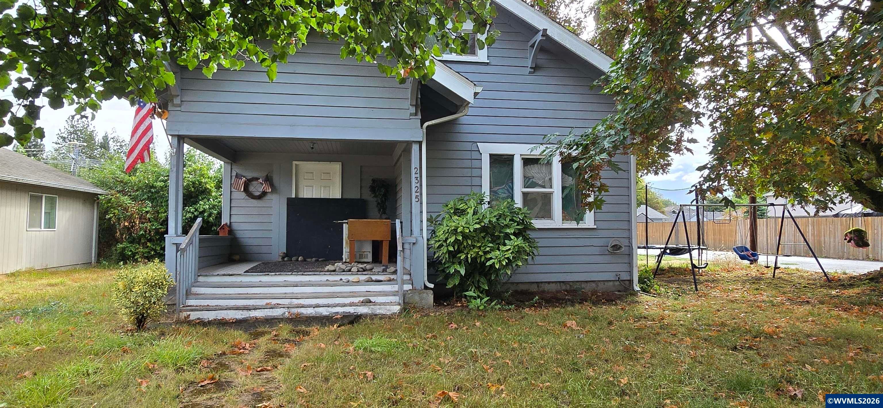 2325 Marion St SE — photo
