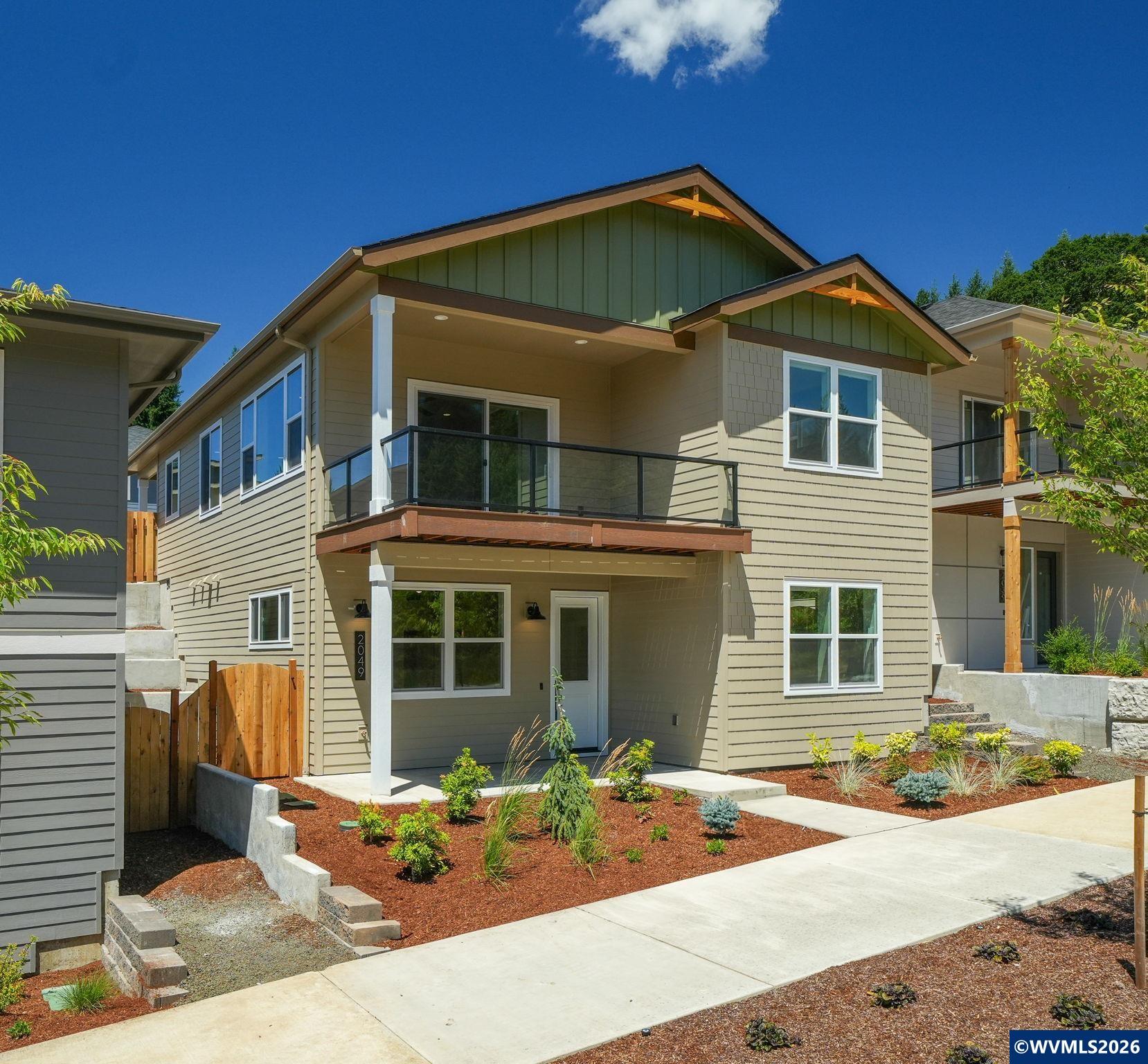 2049 NW Century Dr — photo
