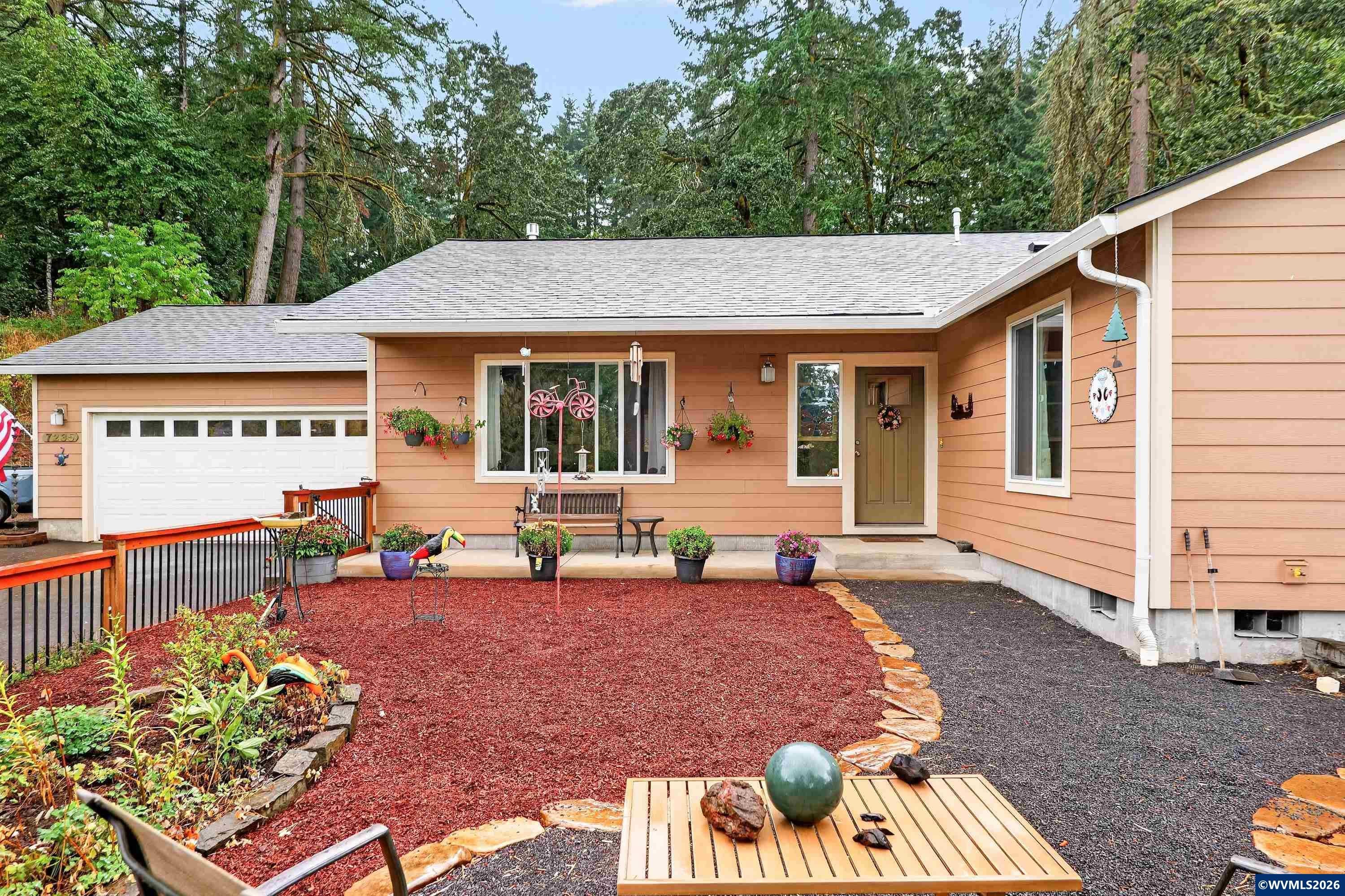 7235 Sarah Ln S — photo