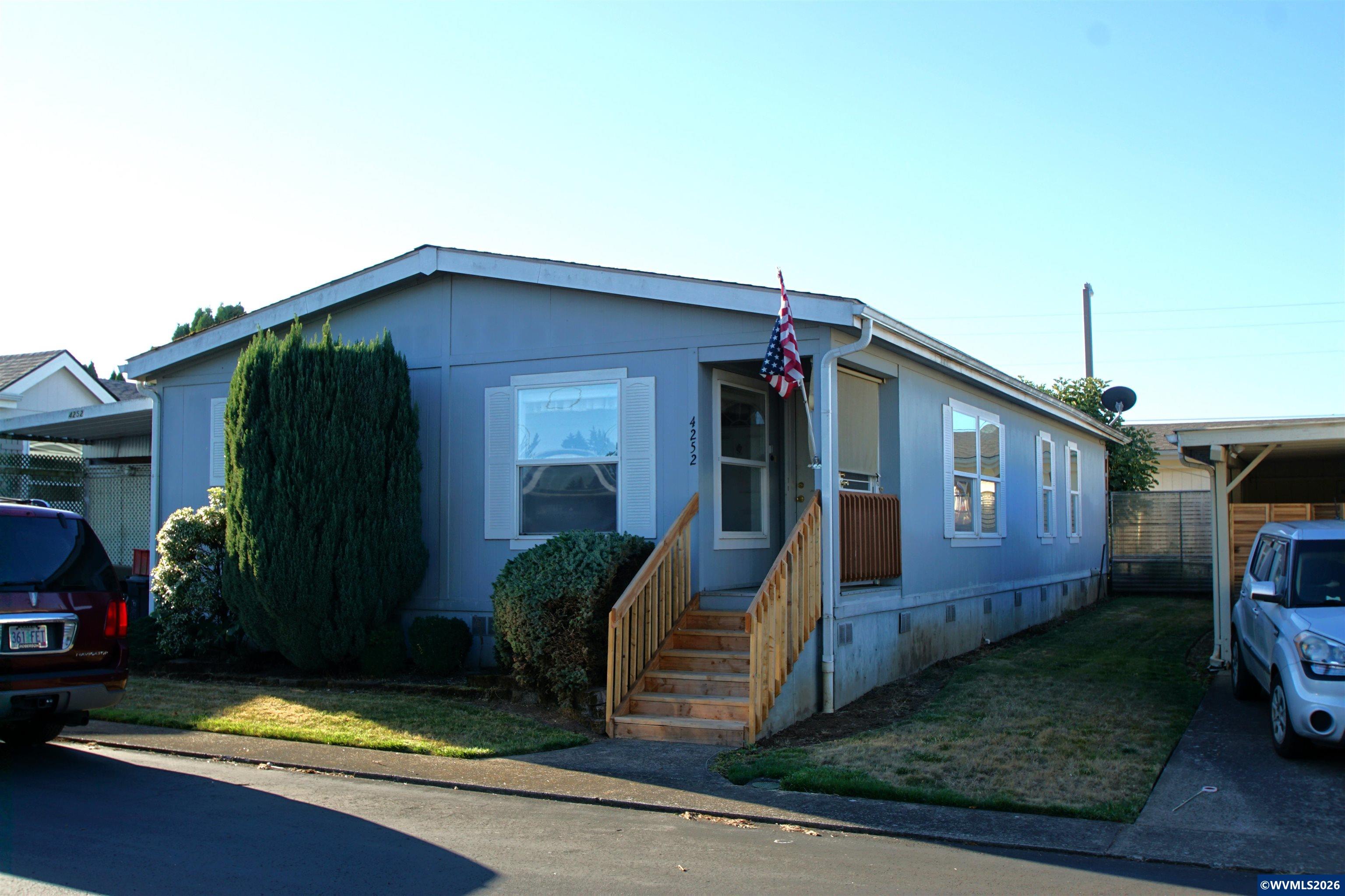 4252 Lemon St NE — photo