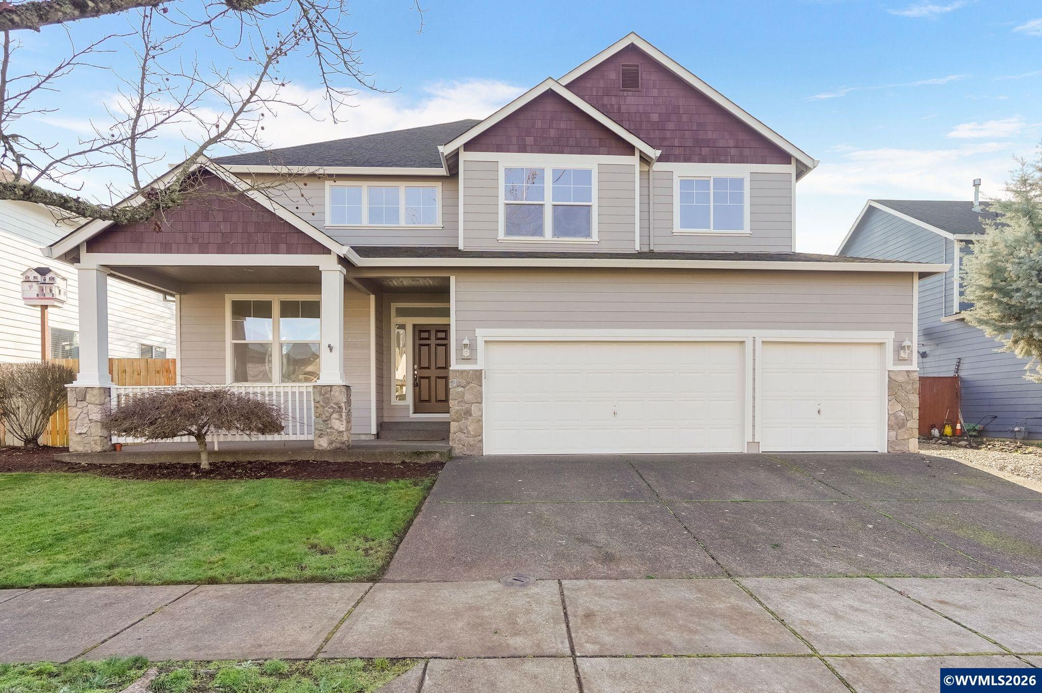 1676 Marten Av SW — photo