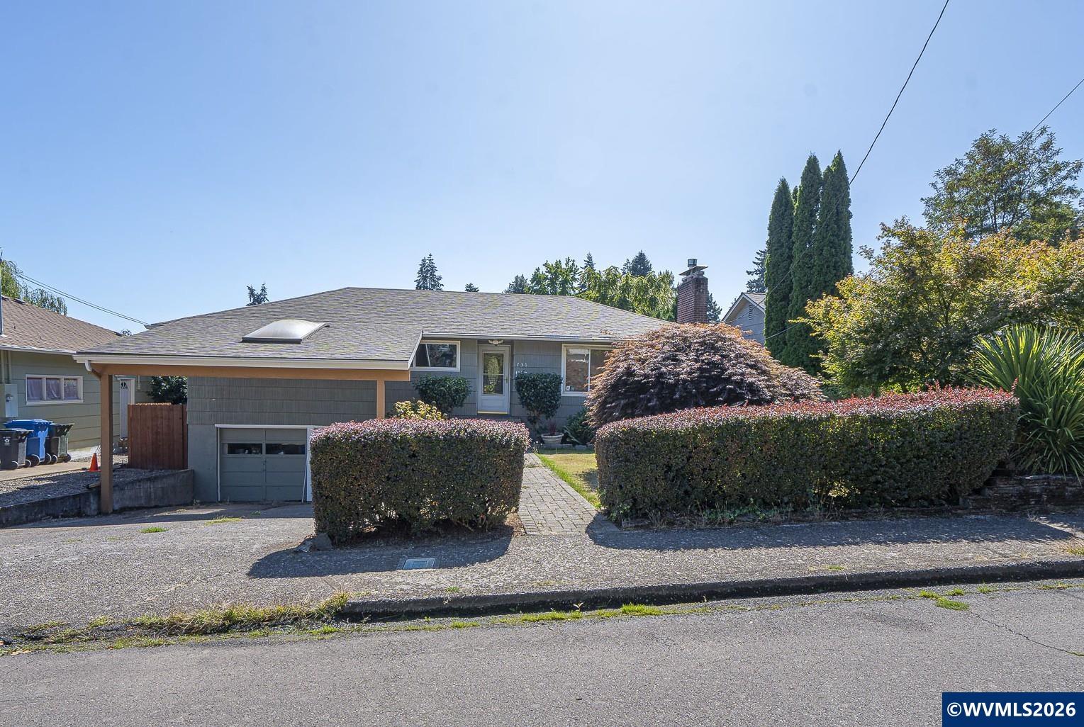 730 Wildwind Dr SE — photo
