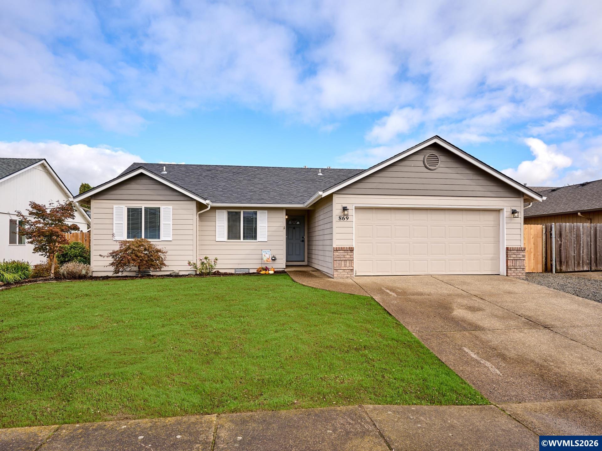 869 Meadowlark Pl — photo