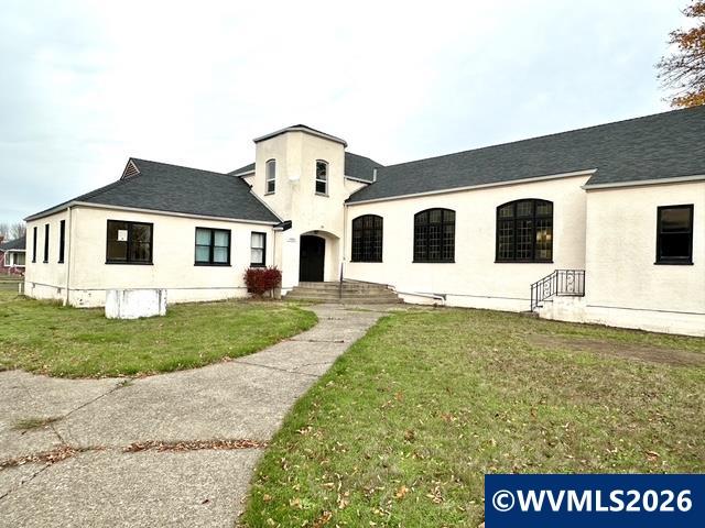 1099 SW Queen Av — photo