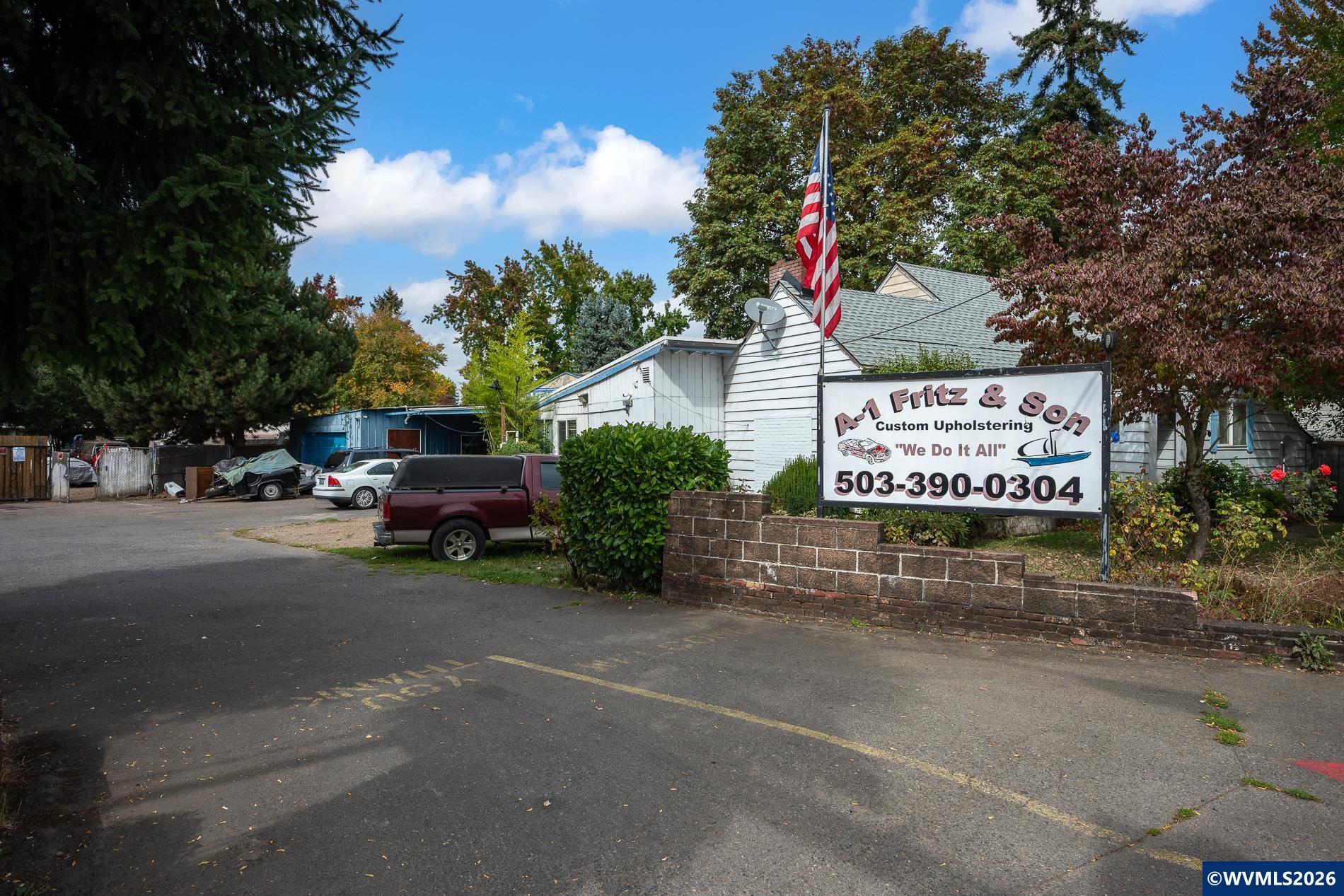 3297 River Rd — photo