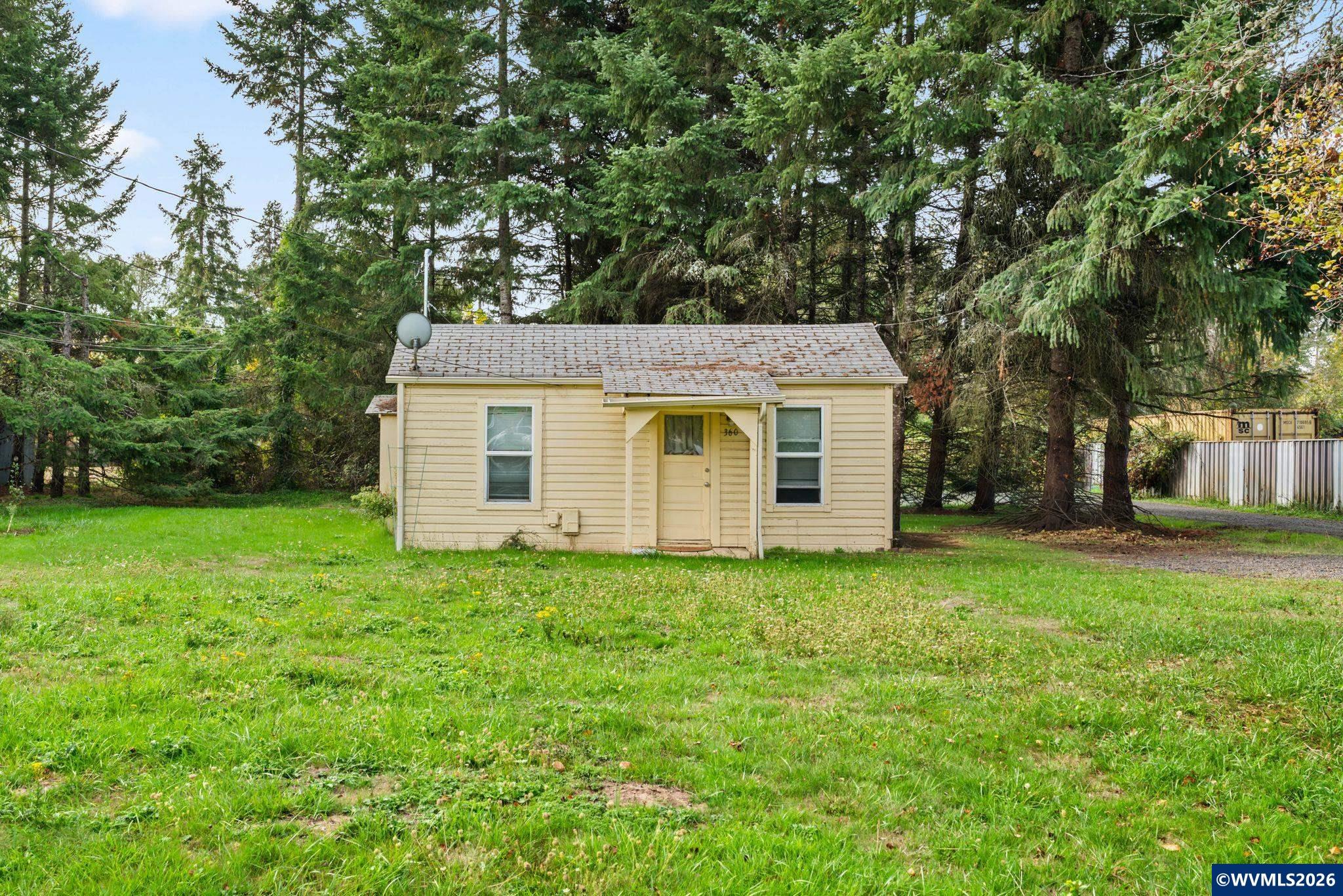 360 SW Cummings Av — photo
