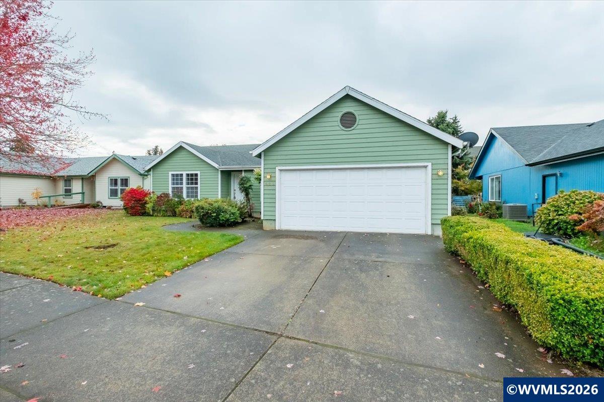 623 Nicholas Dr, Springfield, OR 97477 — photo 3