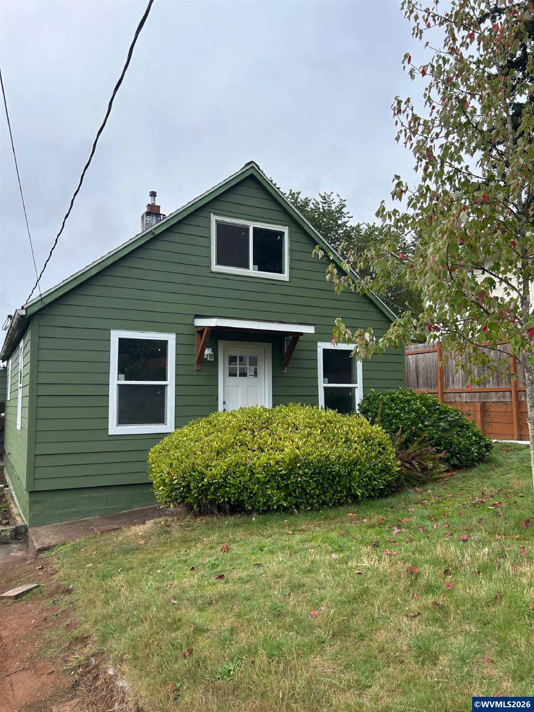 920 Baxter Rd — photo