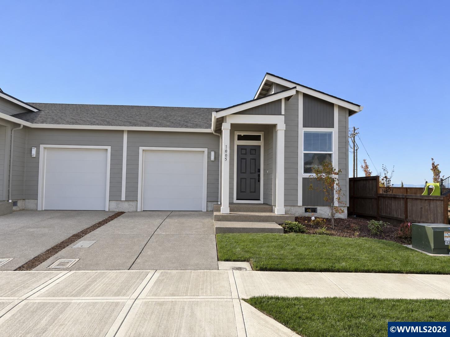 1005 Drake Ln — photo