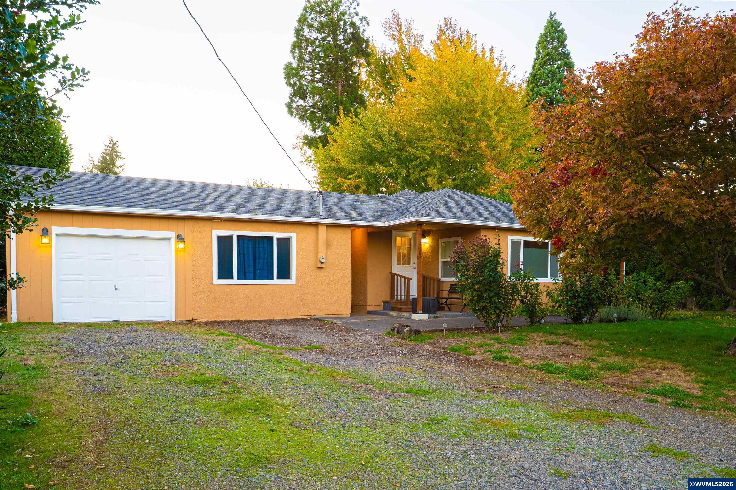 3555 Middle Grove Dr — photo