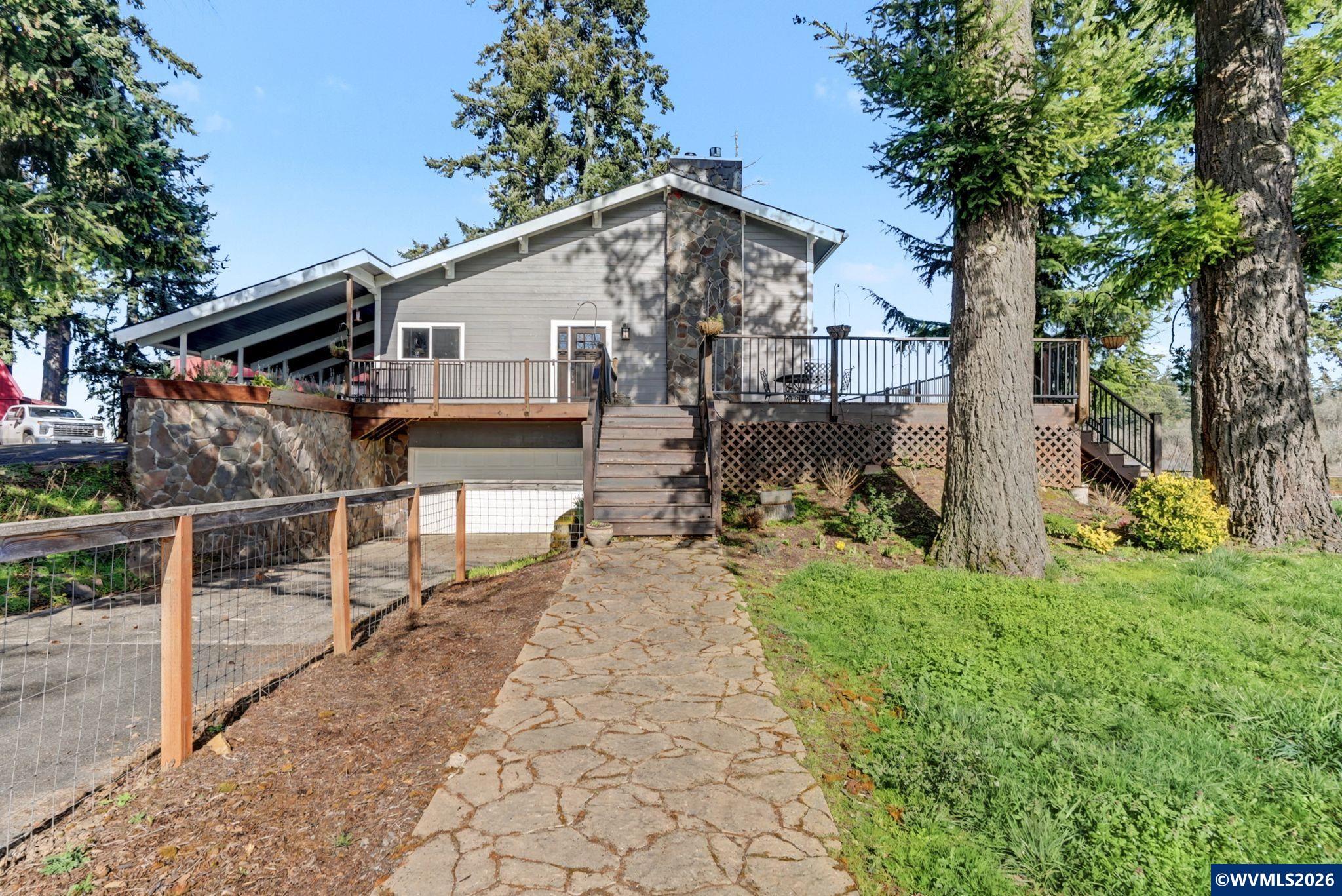 9915 Marquam Cir — photo