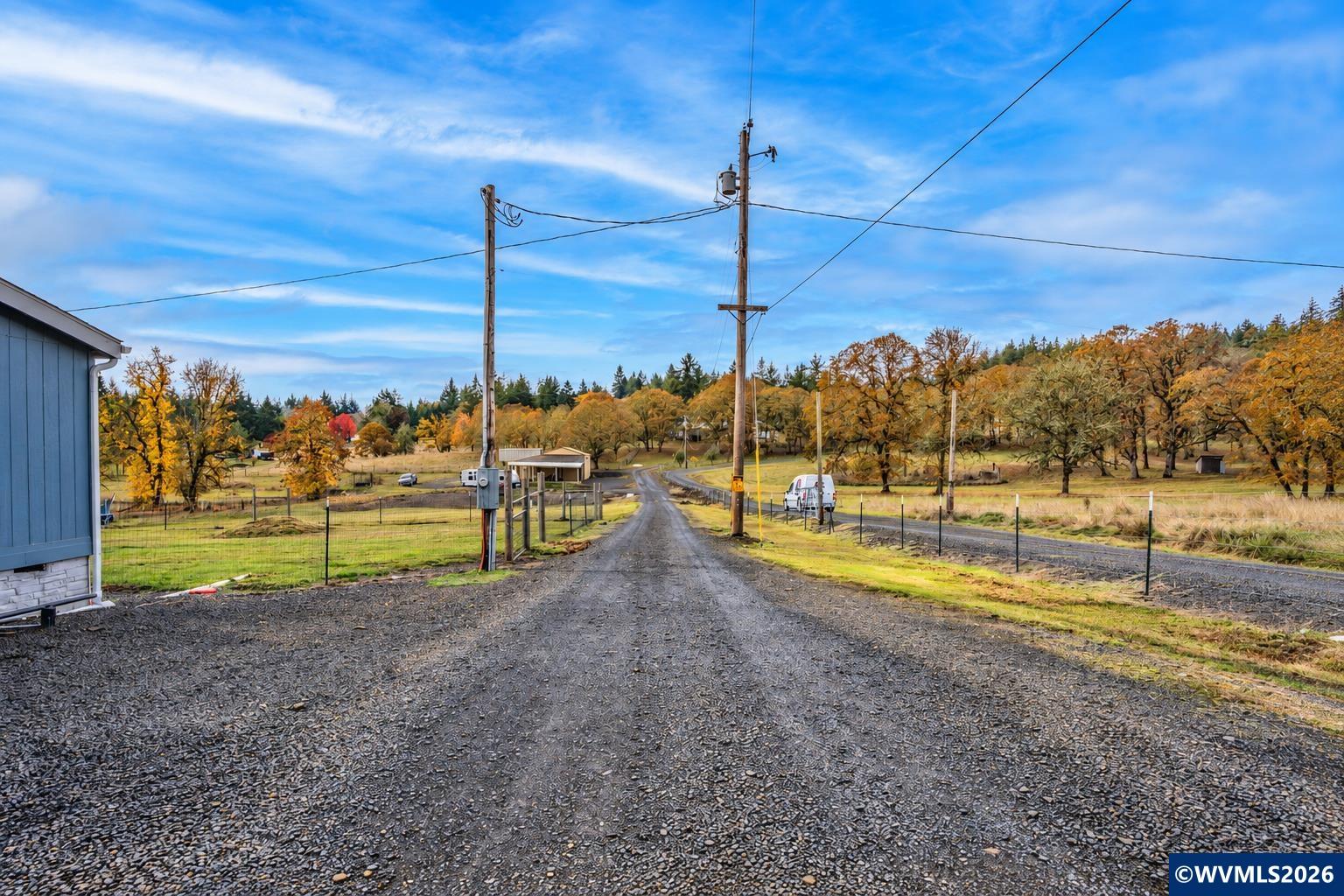 32300 Hidden Valley Rd, Lebanon, OR 97355 — photo 2