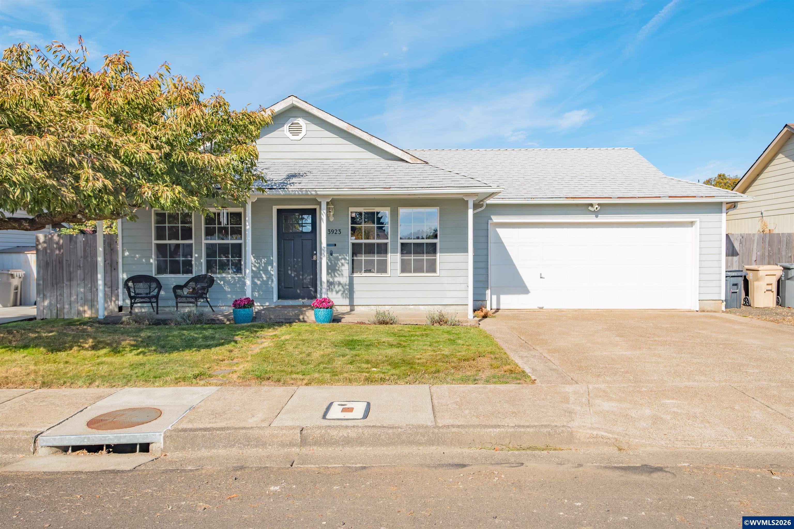 3923 Willamette Av — photo