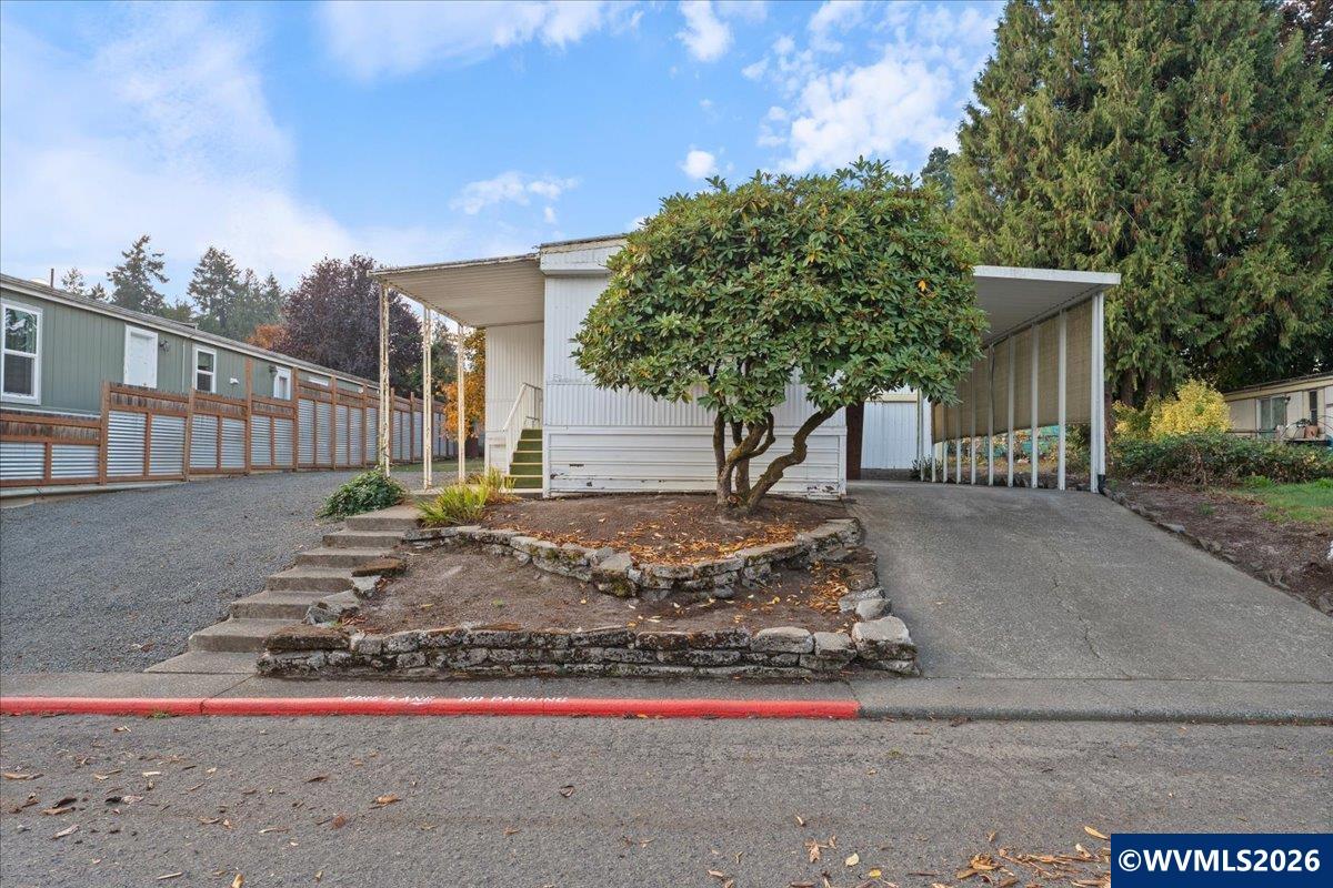 11638 Kingfisher Ln — photo