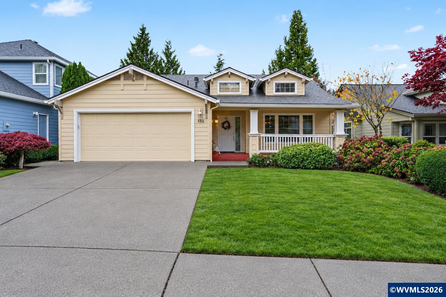552 Inverness Dr — photo