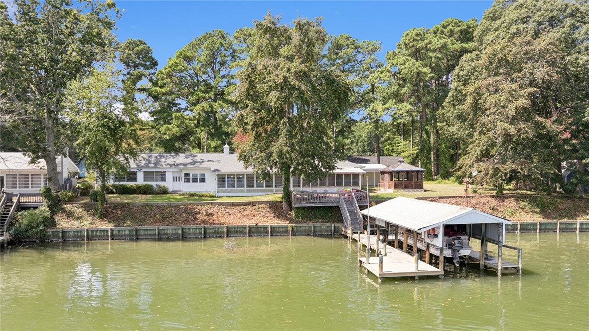 209 Lucom Point Drive, Reedville, VA 22539