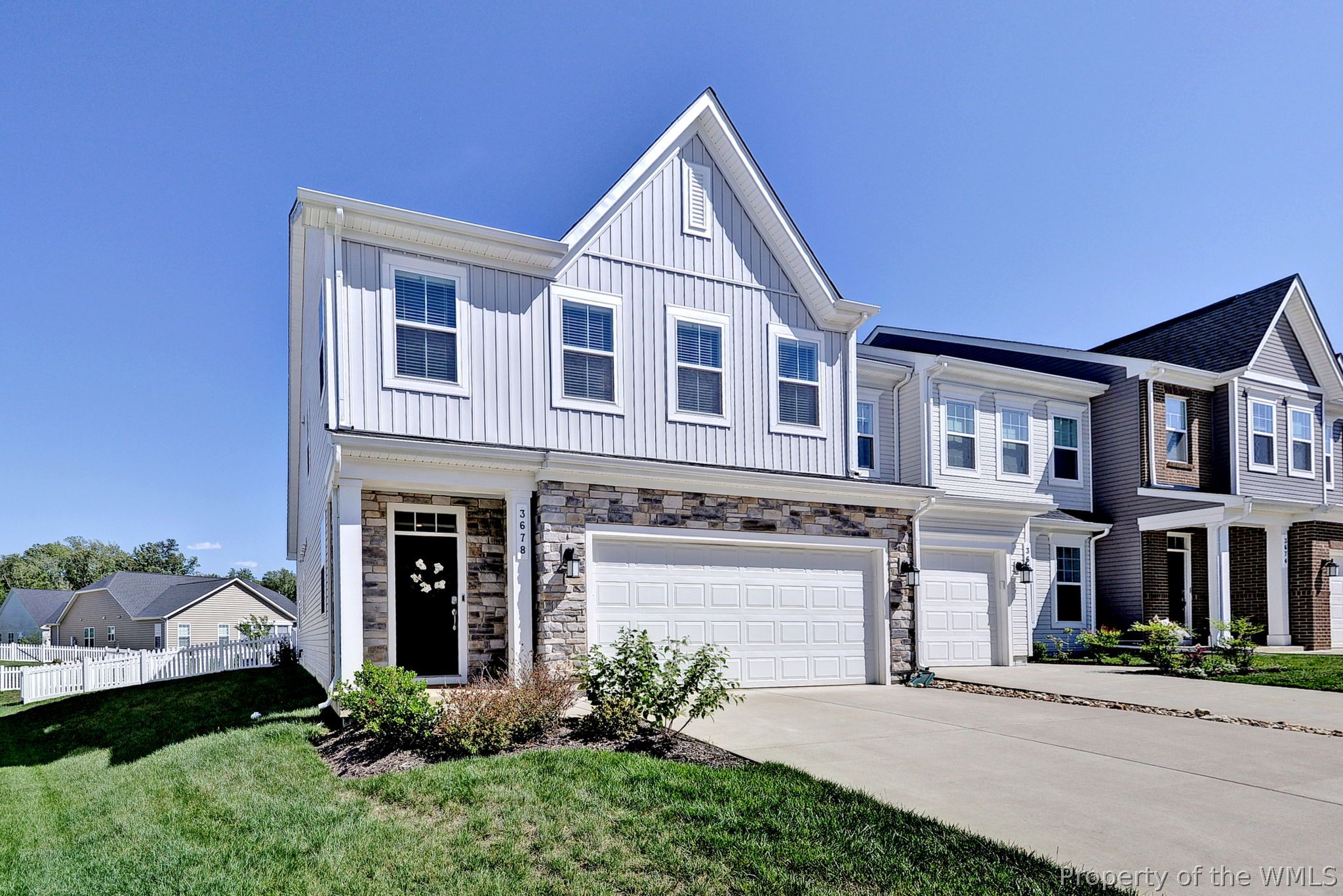 3678 Isaac Cir — photo
