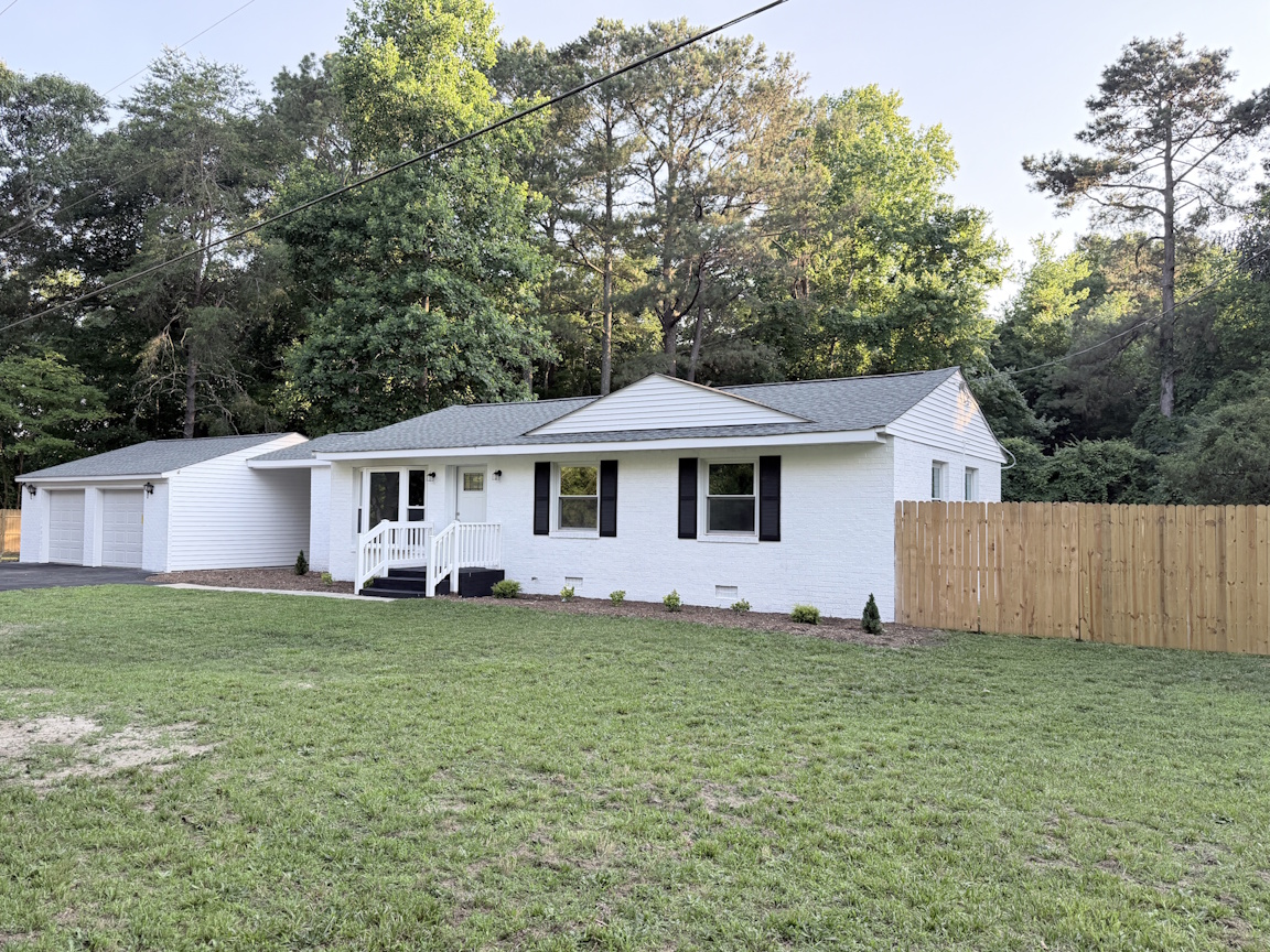 8060 Pinetta Road, Gloucester, VA 23601