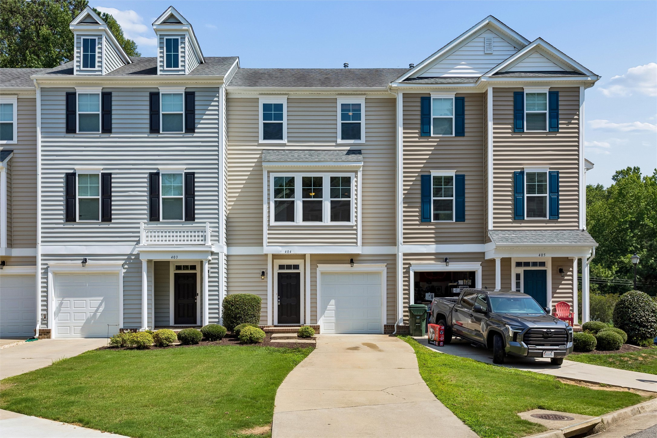 404 Prosperity Ct — photo