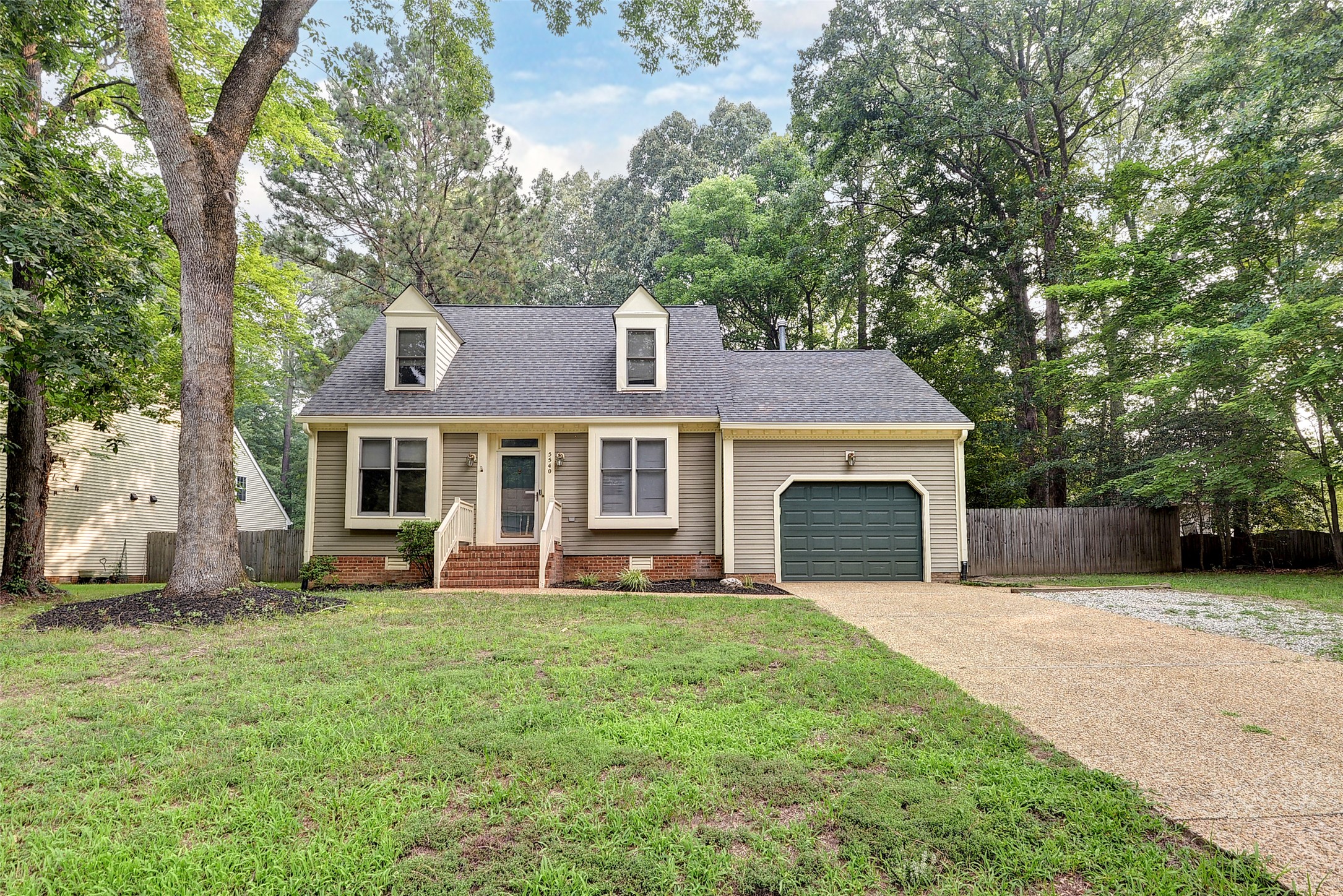 5540 Rolling Woods Dr — photo