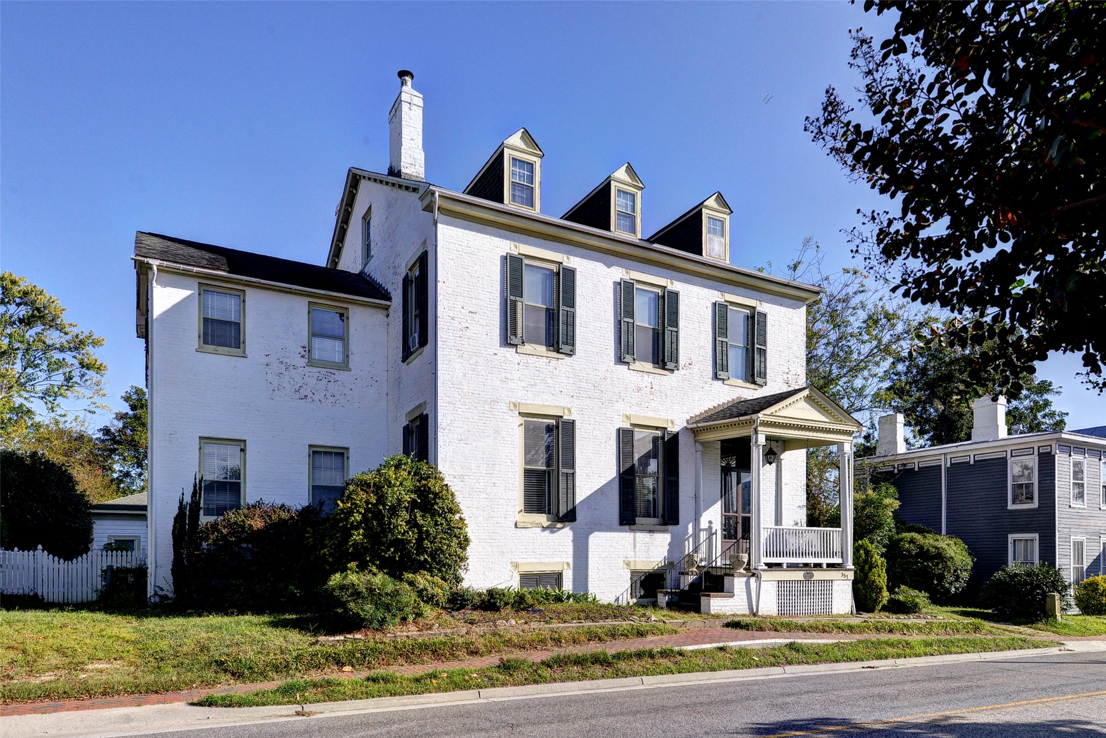 351 S Church St — photo