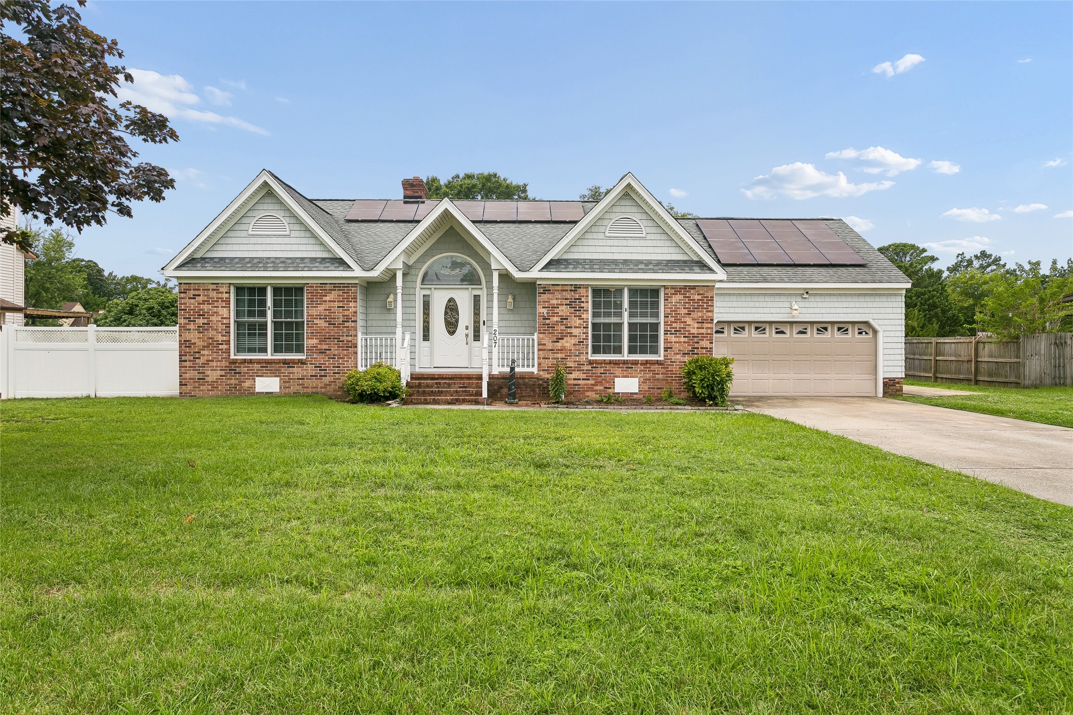 207 Skipper Ct — photo